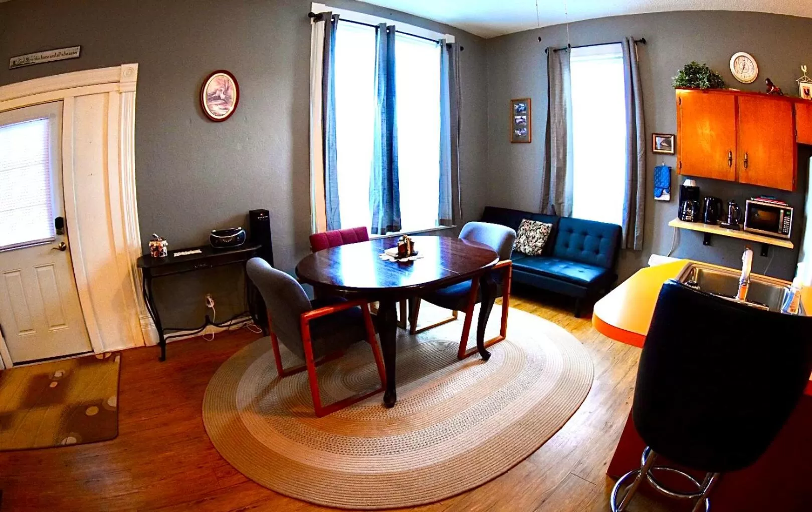 Seating Area in Salmon River Inn