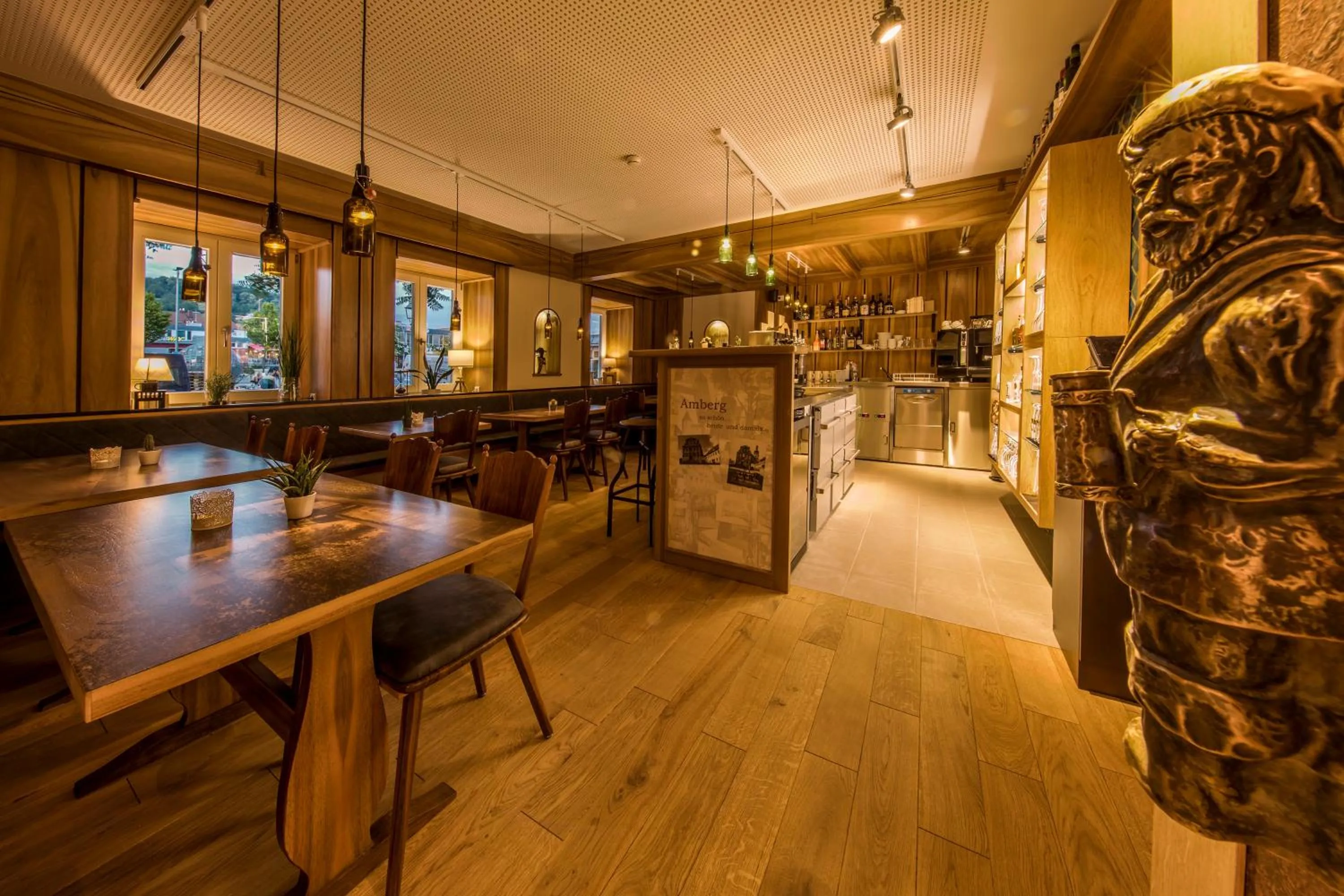 Restaurant/places to eat in Hotel Brunner