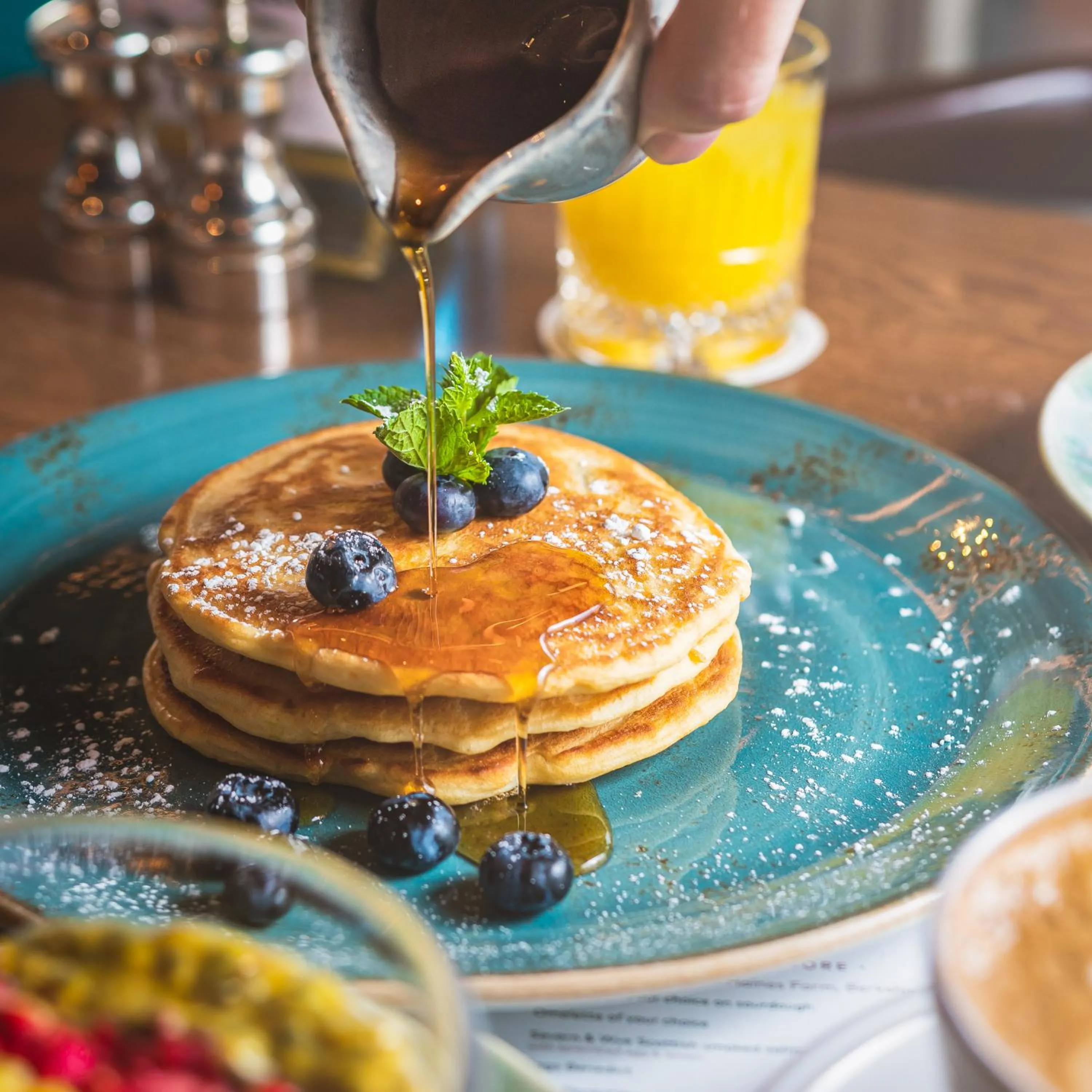 Breakfast in Sloane Place