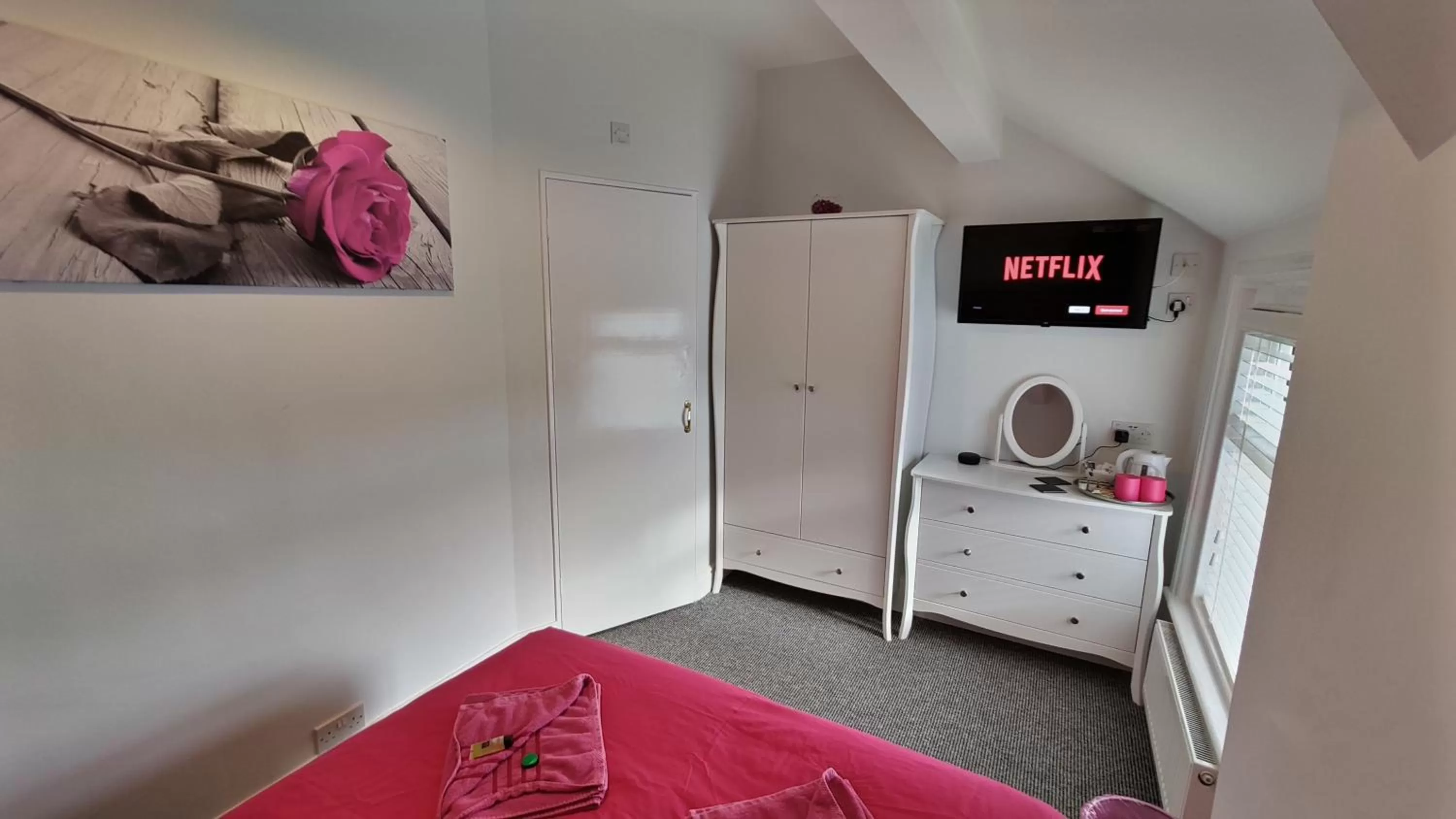 Coffee/tea facilities, Bed in The Castleton