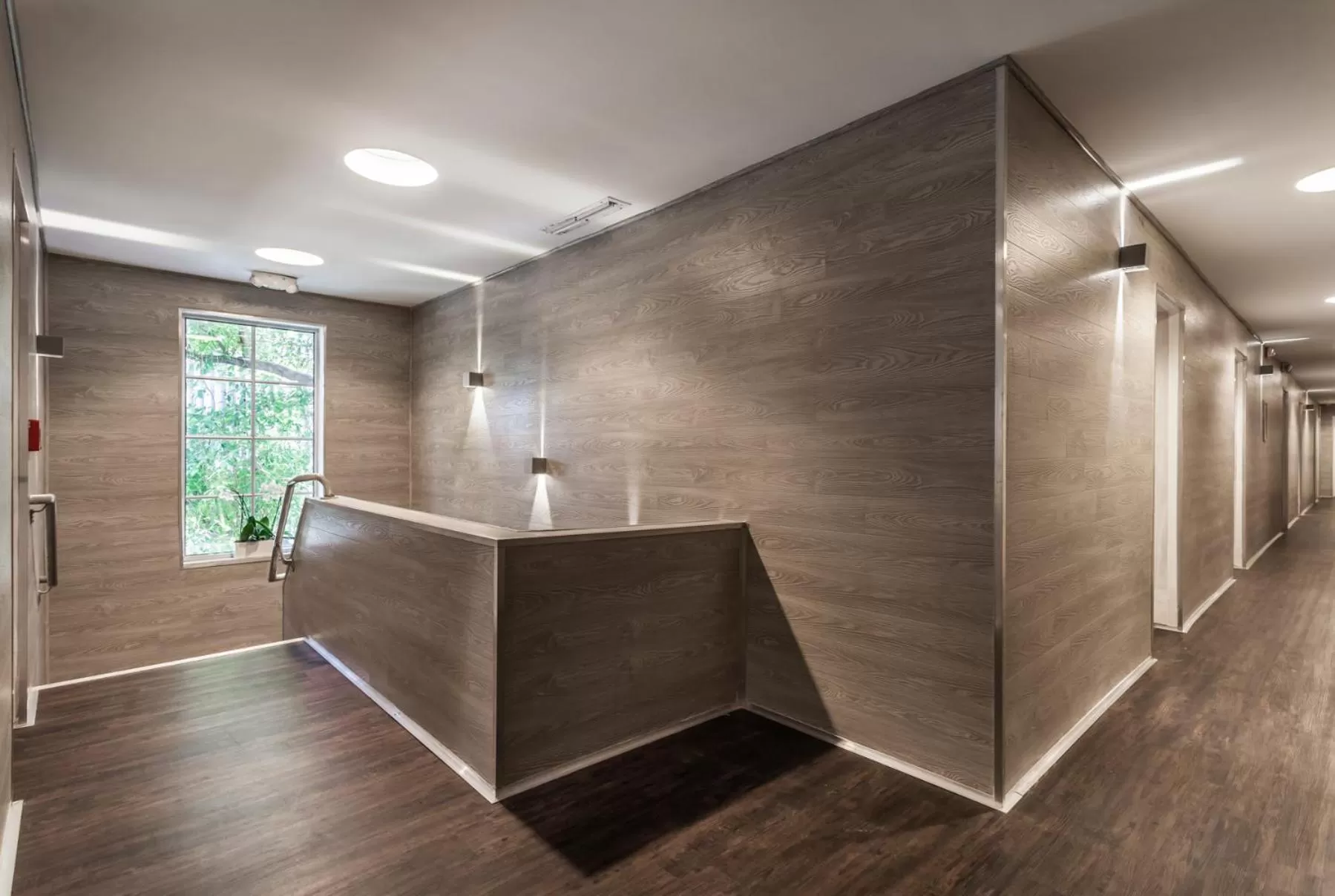 Area and facilities in Century Hotel