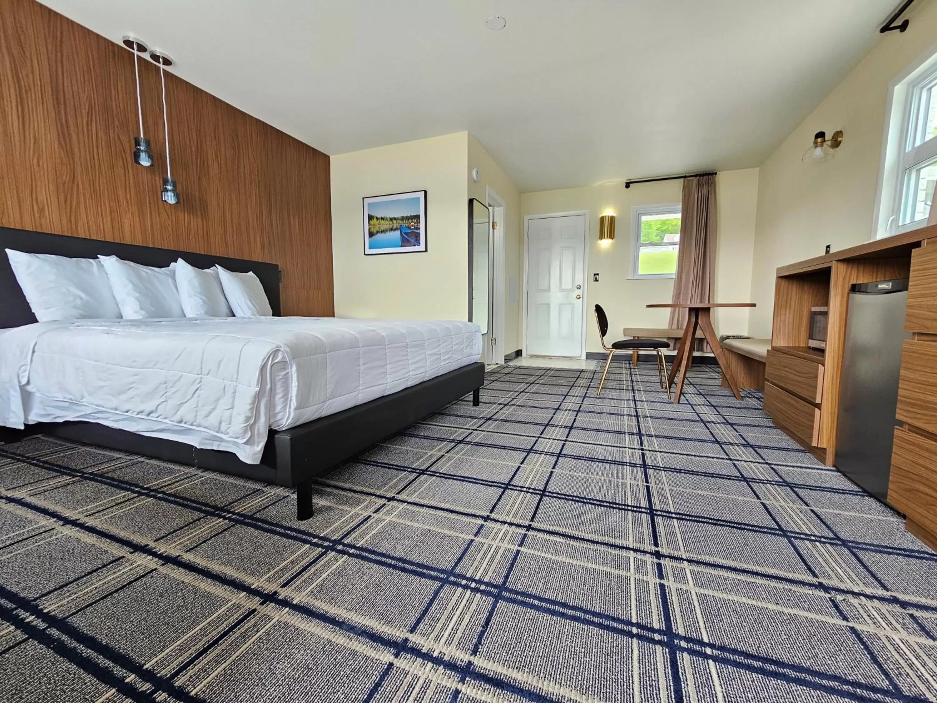 Bedroom, Bed in The Hotel Laurel at Seneca