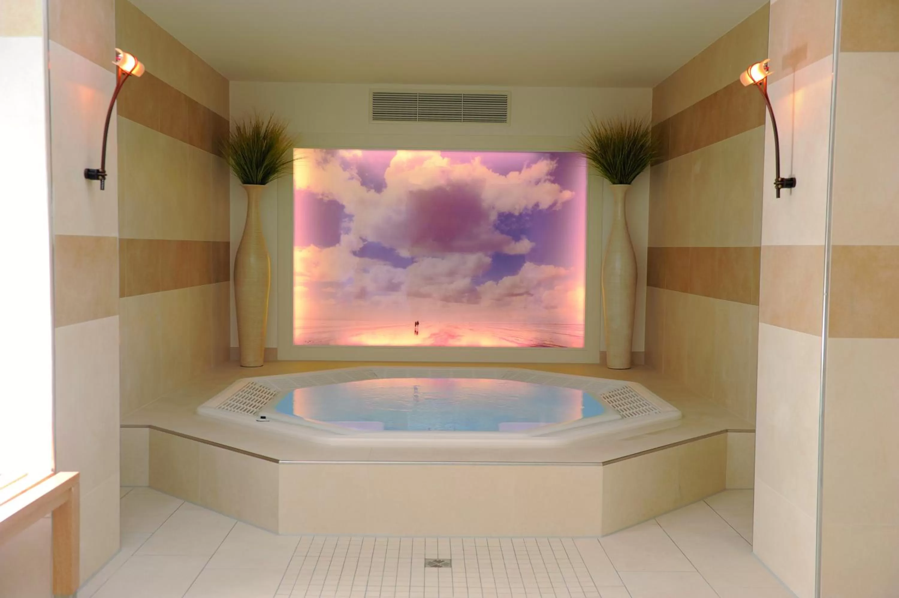 Hot Tub in Strandhotel Duhnen