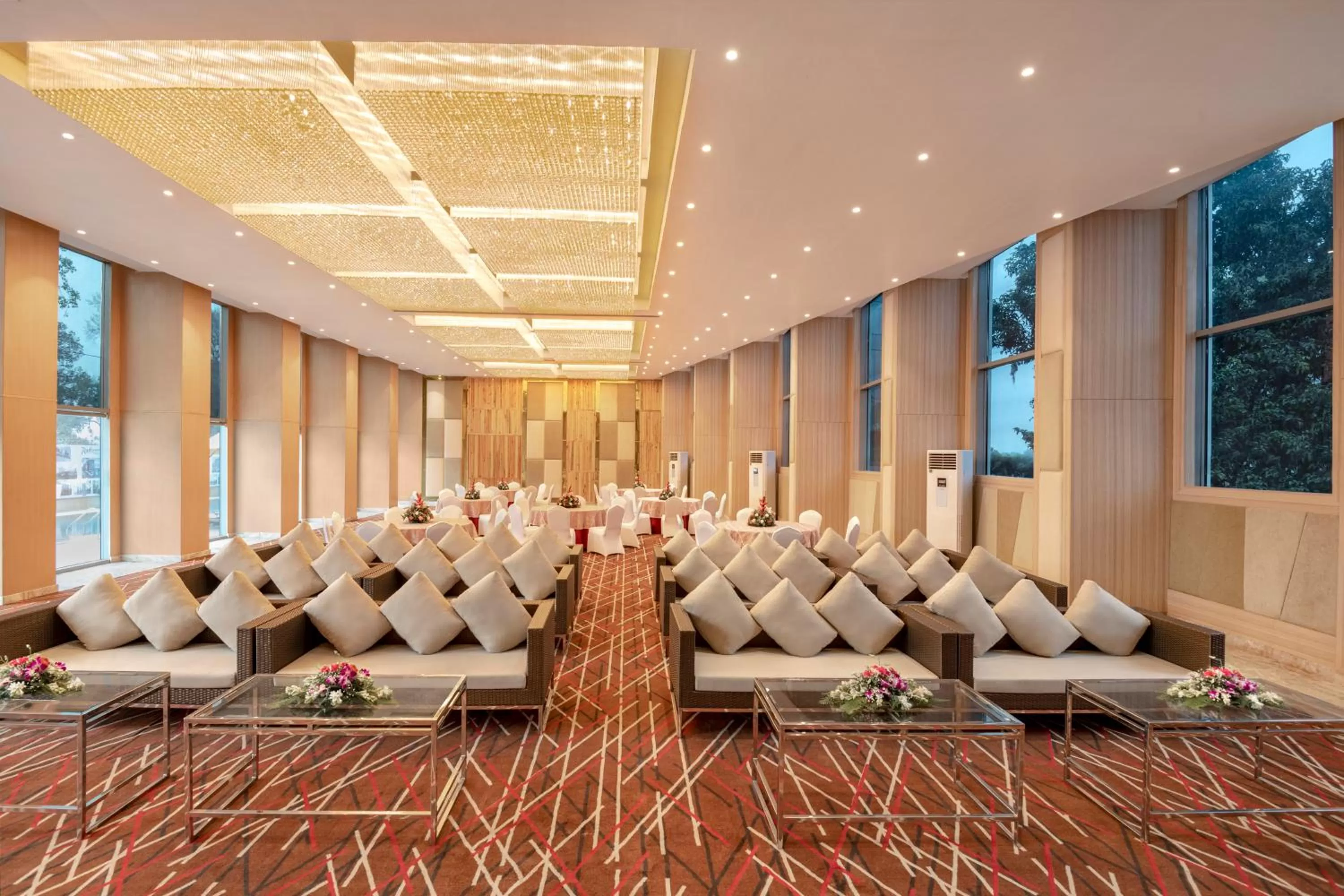 Banquet/Function facilities in Radisson Hotel Bareilly Airport