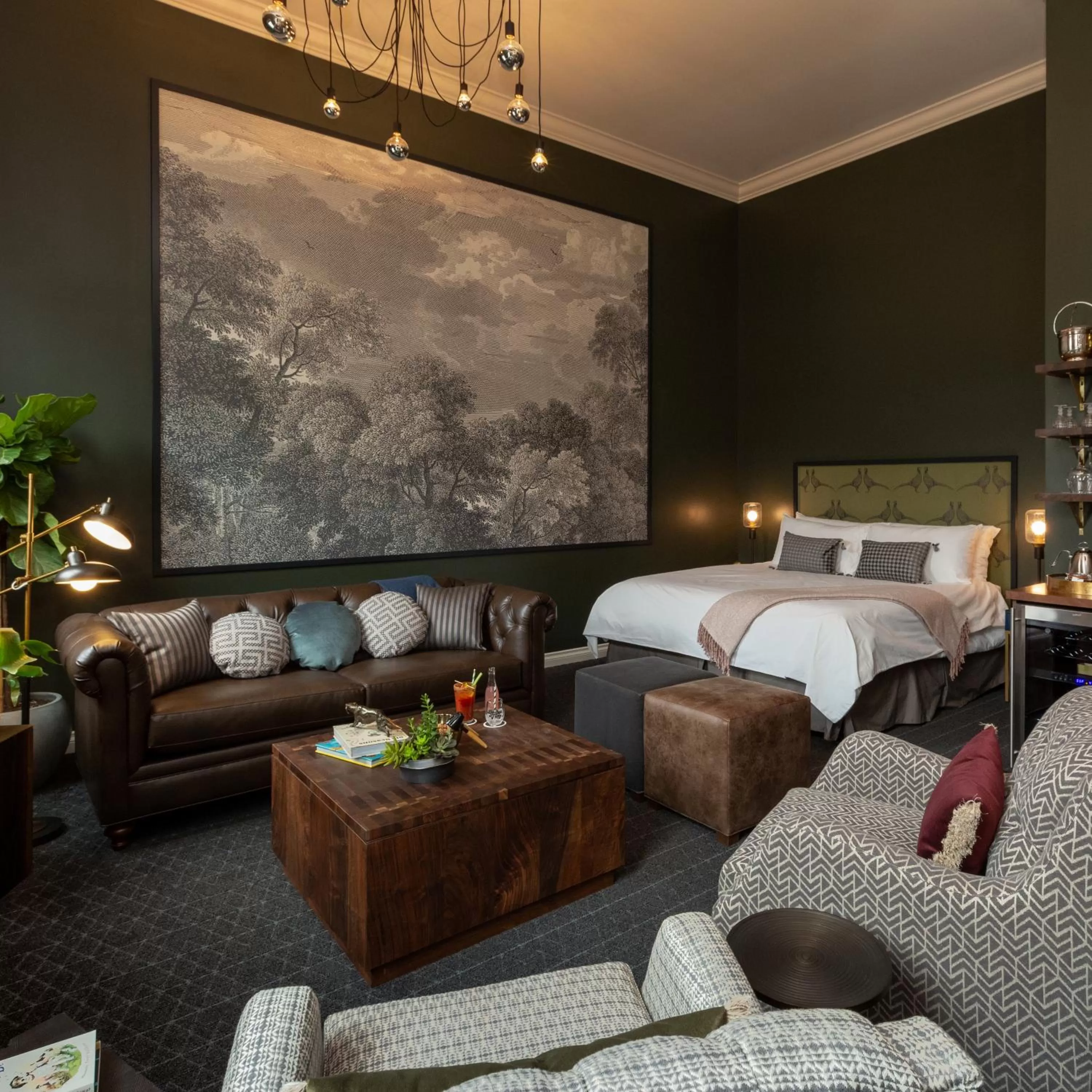 Photo of the whole room, Bed in Atticus Hotel