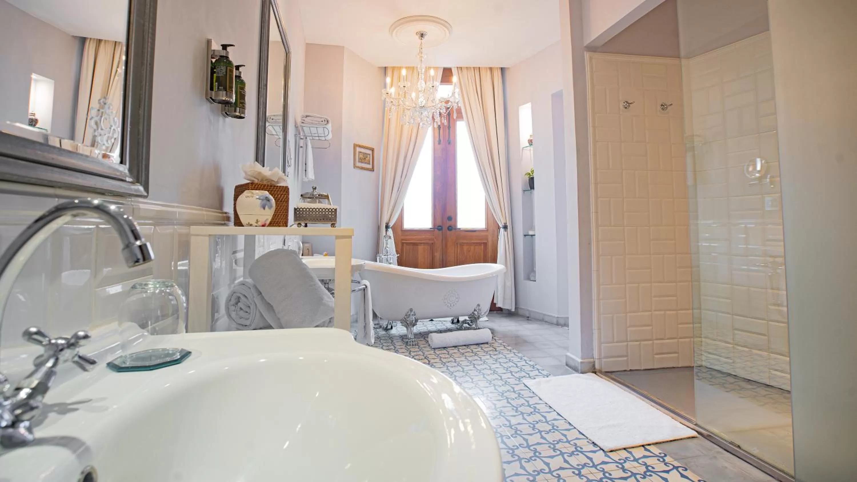 Shower in La Concordia - Boutique Hotel