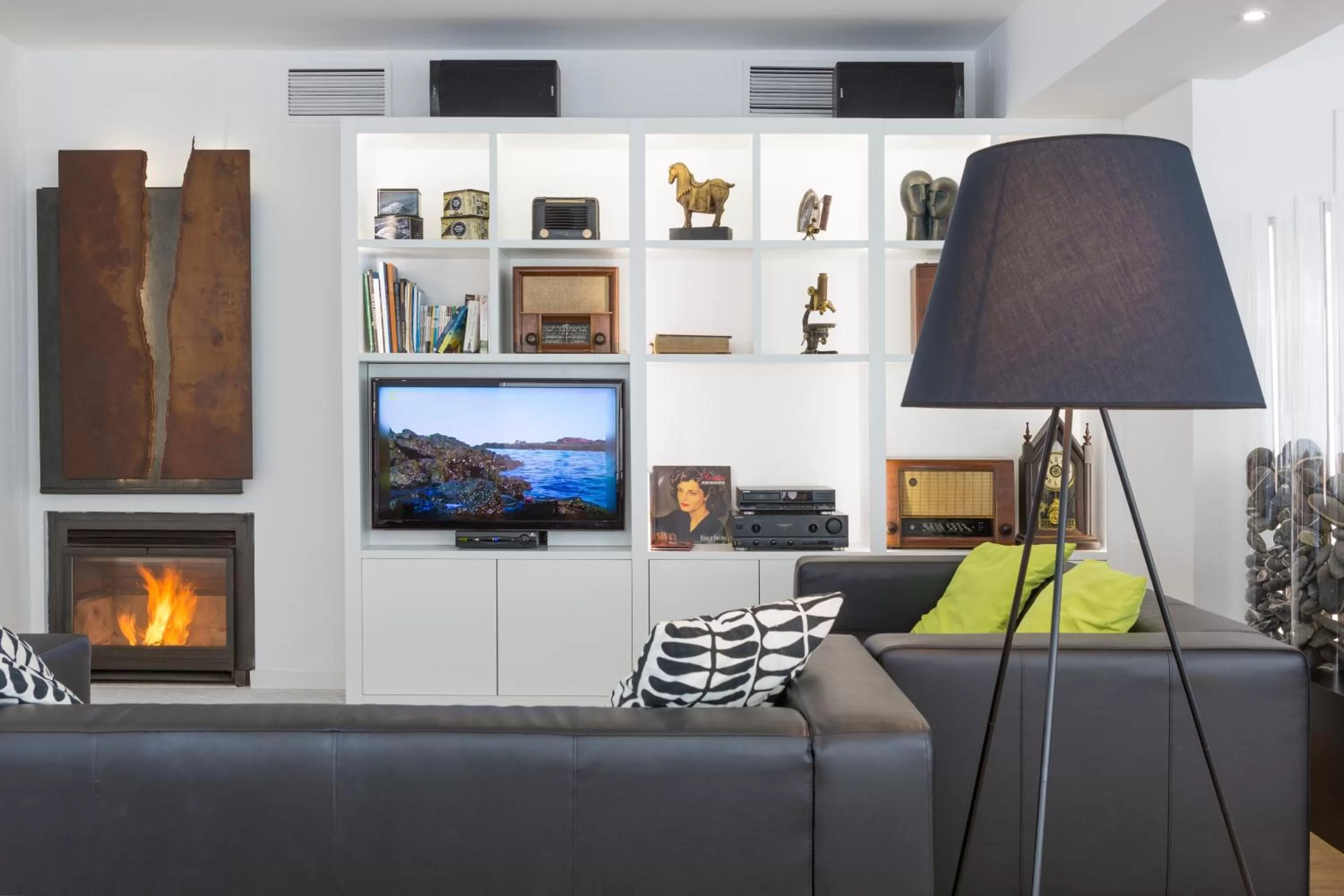 Communal lounge/ TV room in Hotel Alcatruz