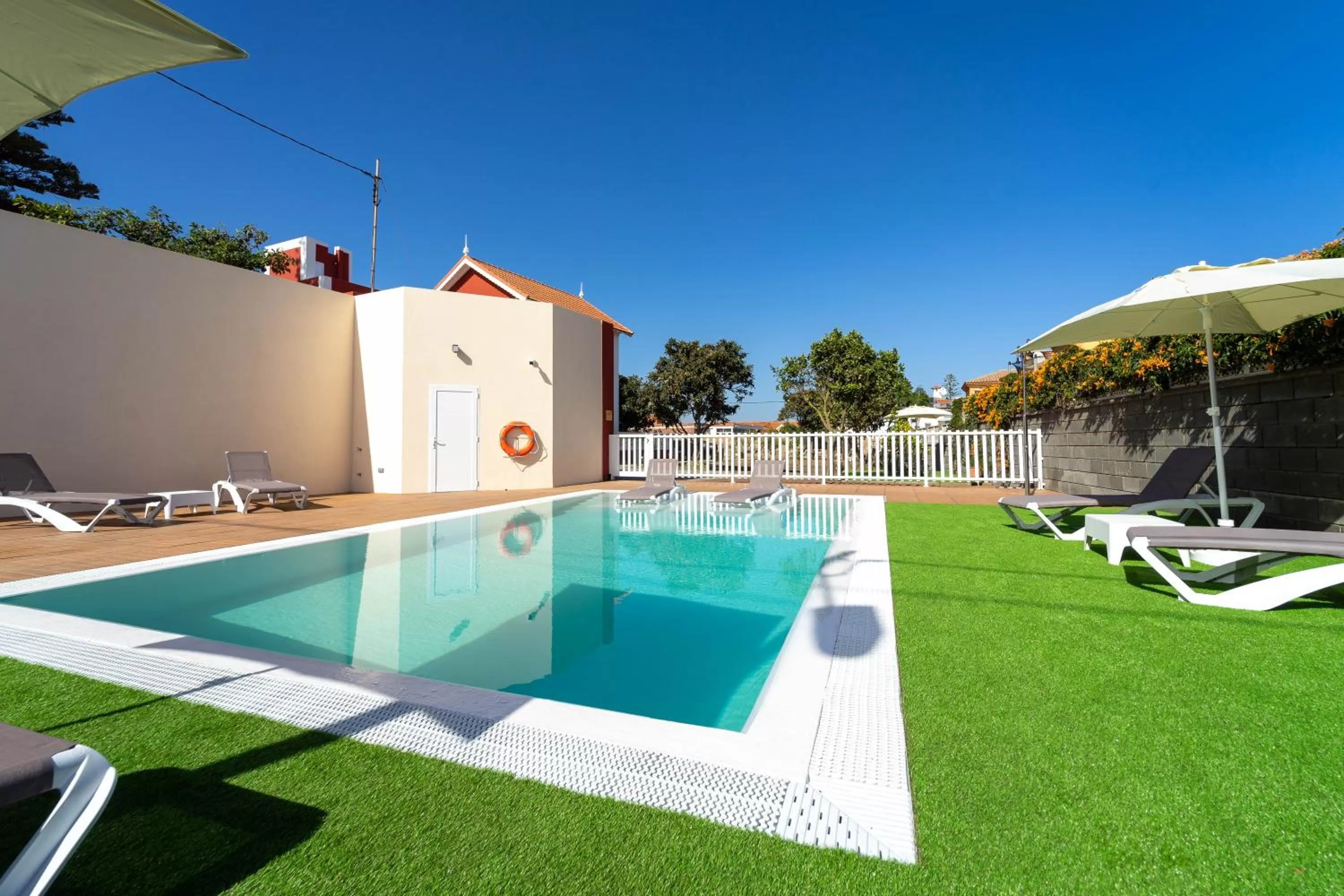 Swimming pool in Albor Suites