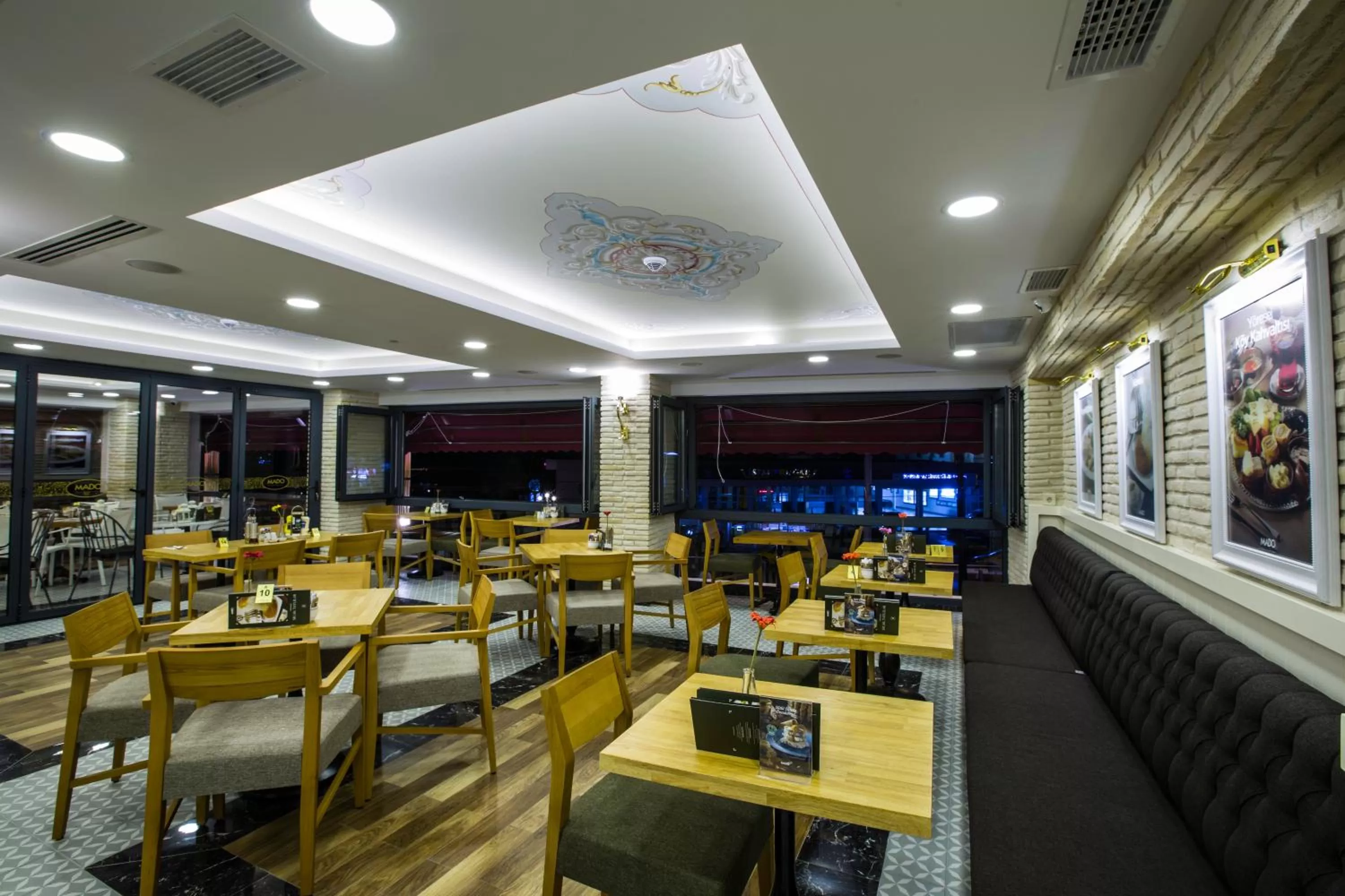 Balcony/Terrace in Phosphorion