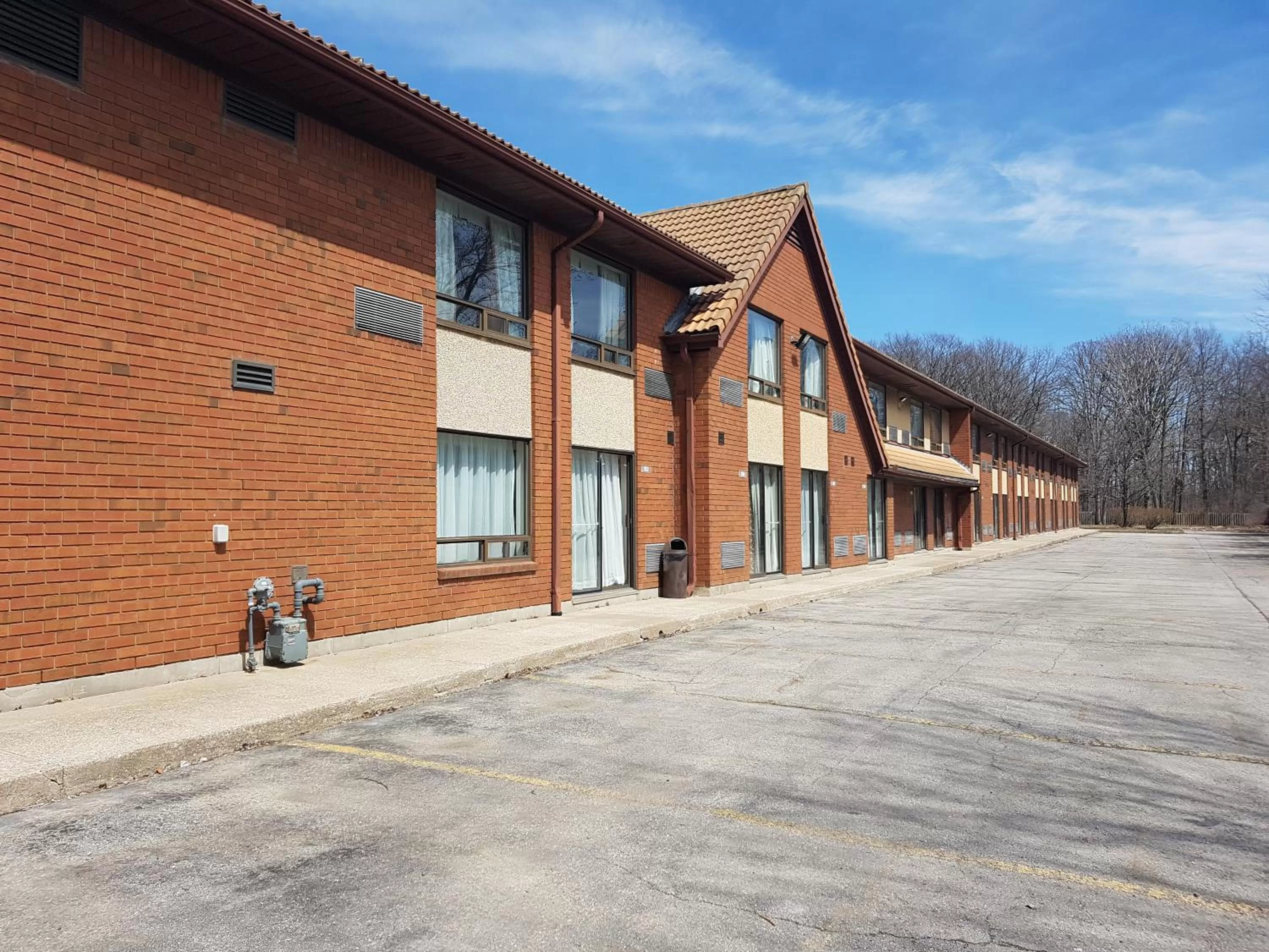 Property building in Travelodge by Wyndham Welland