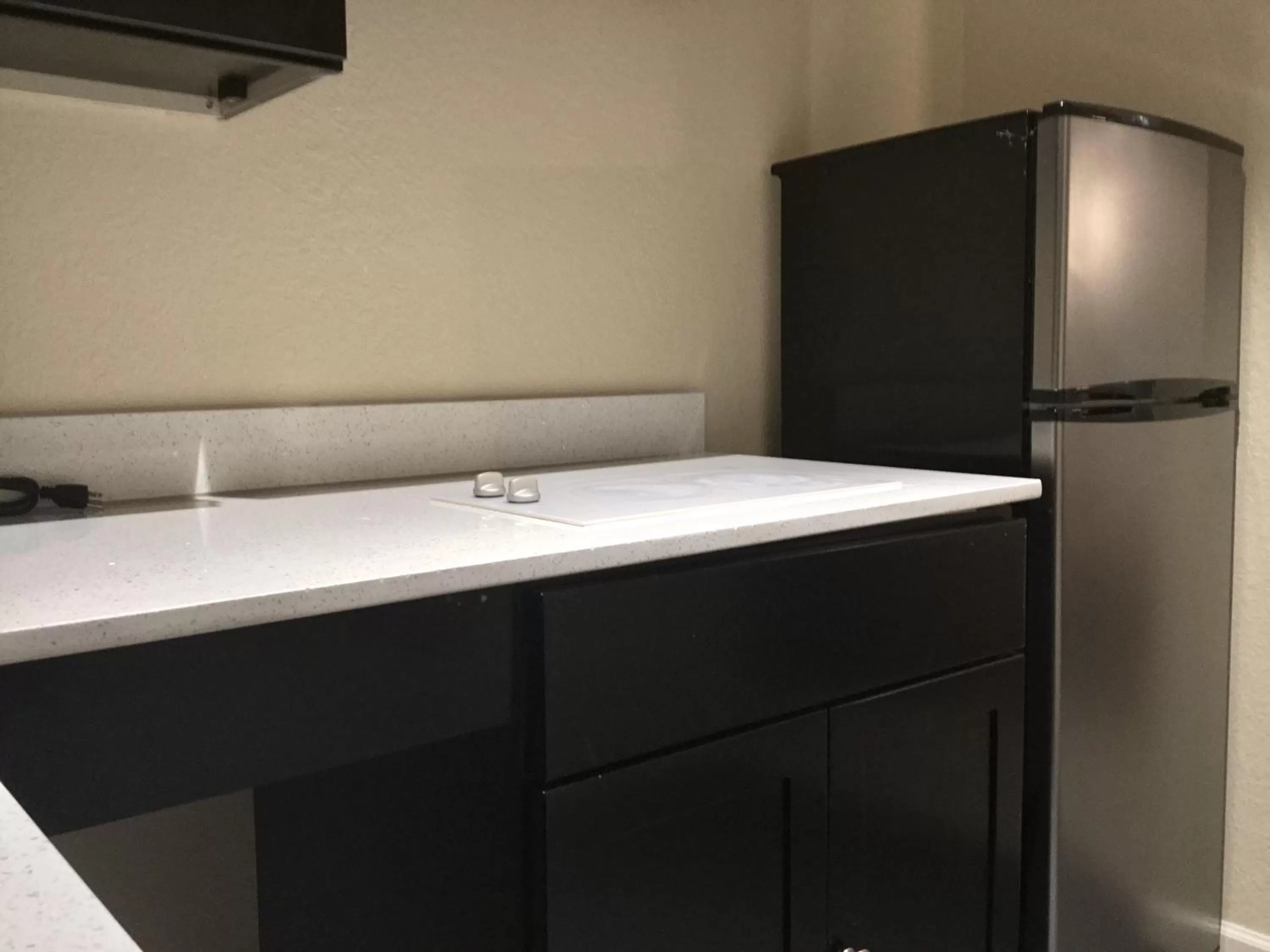 Kitchen or kitchenette in Days Inn by Wyndham Freeport