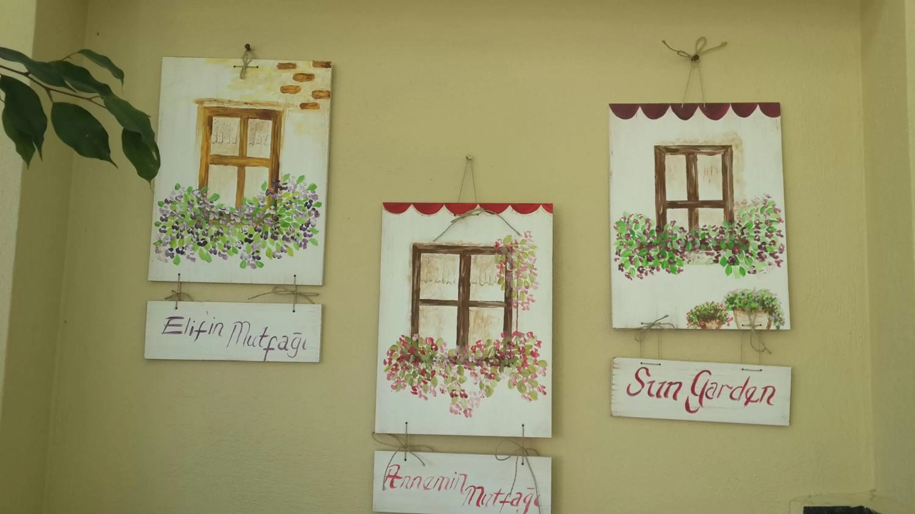 Food and drinks in Sun Garden Apart Hotel