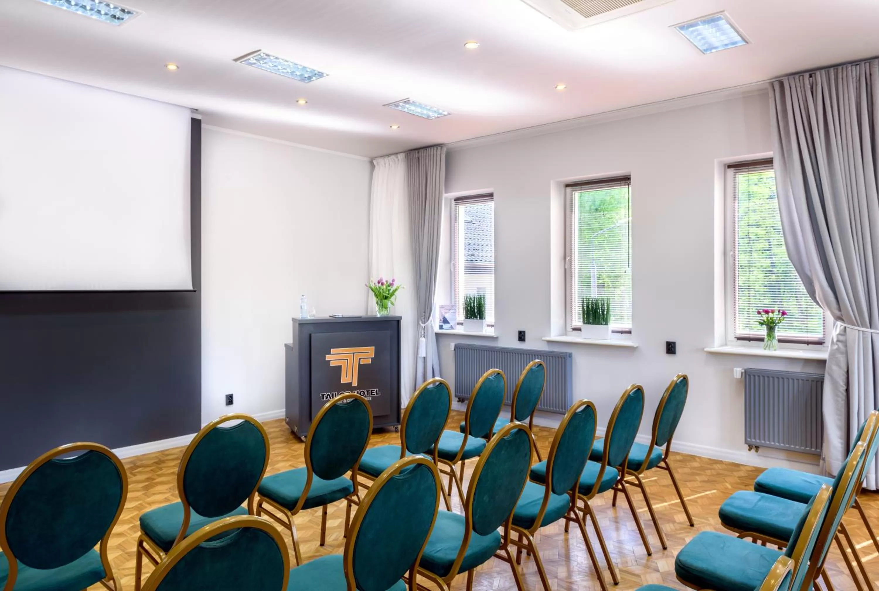 Business facilities in Tailor Hotel Sport & Conference