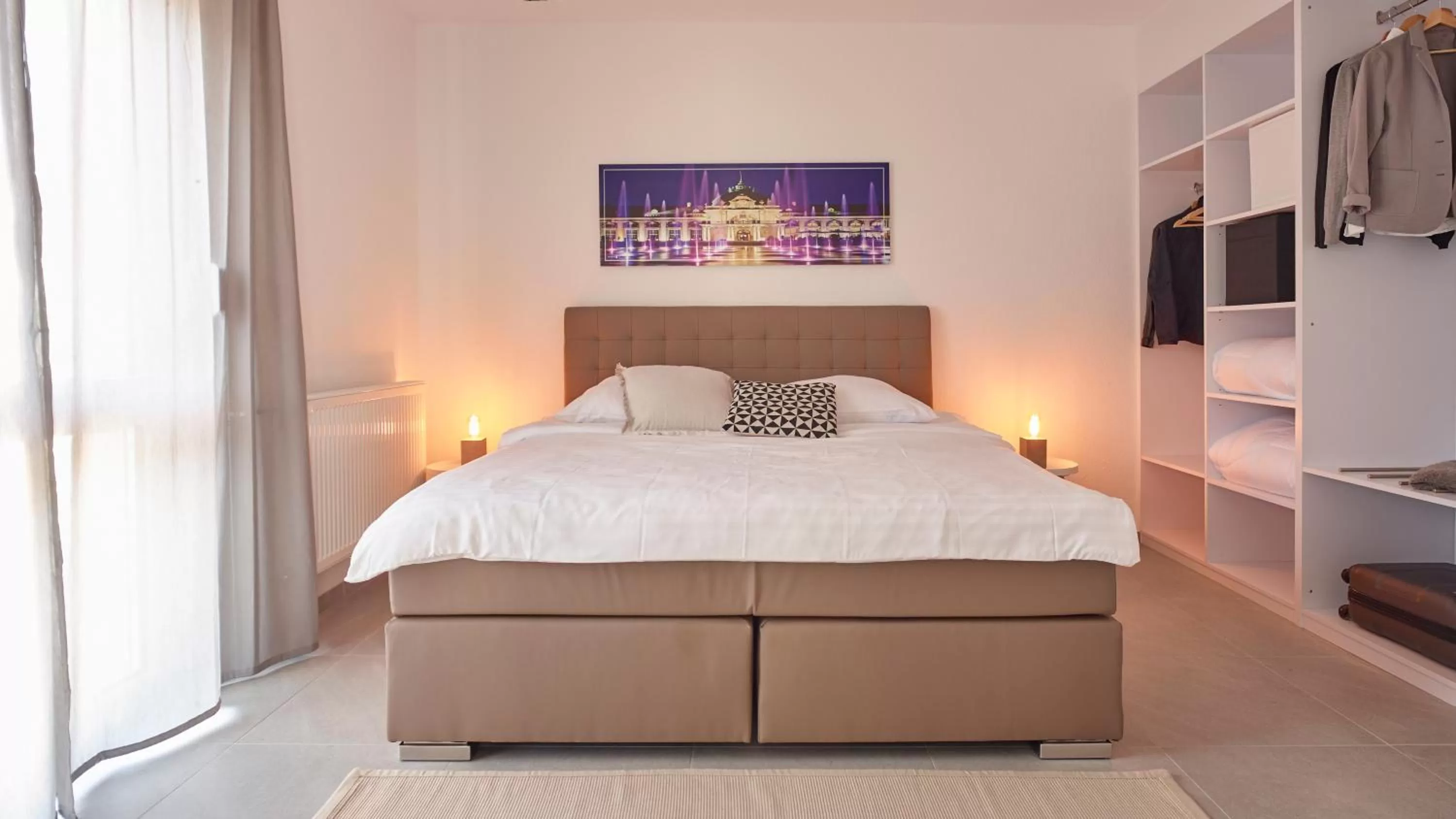 Bedroom, Bed in City Hotel ApartW3 - kostenlos parken