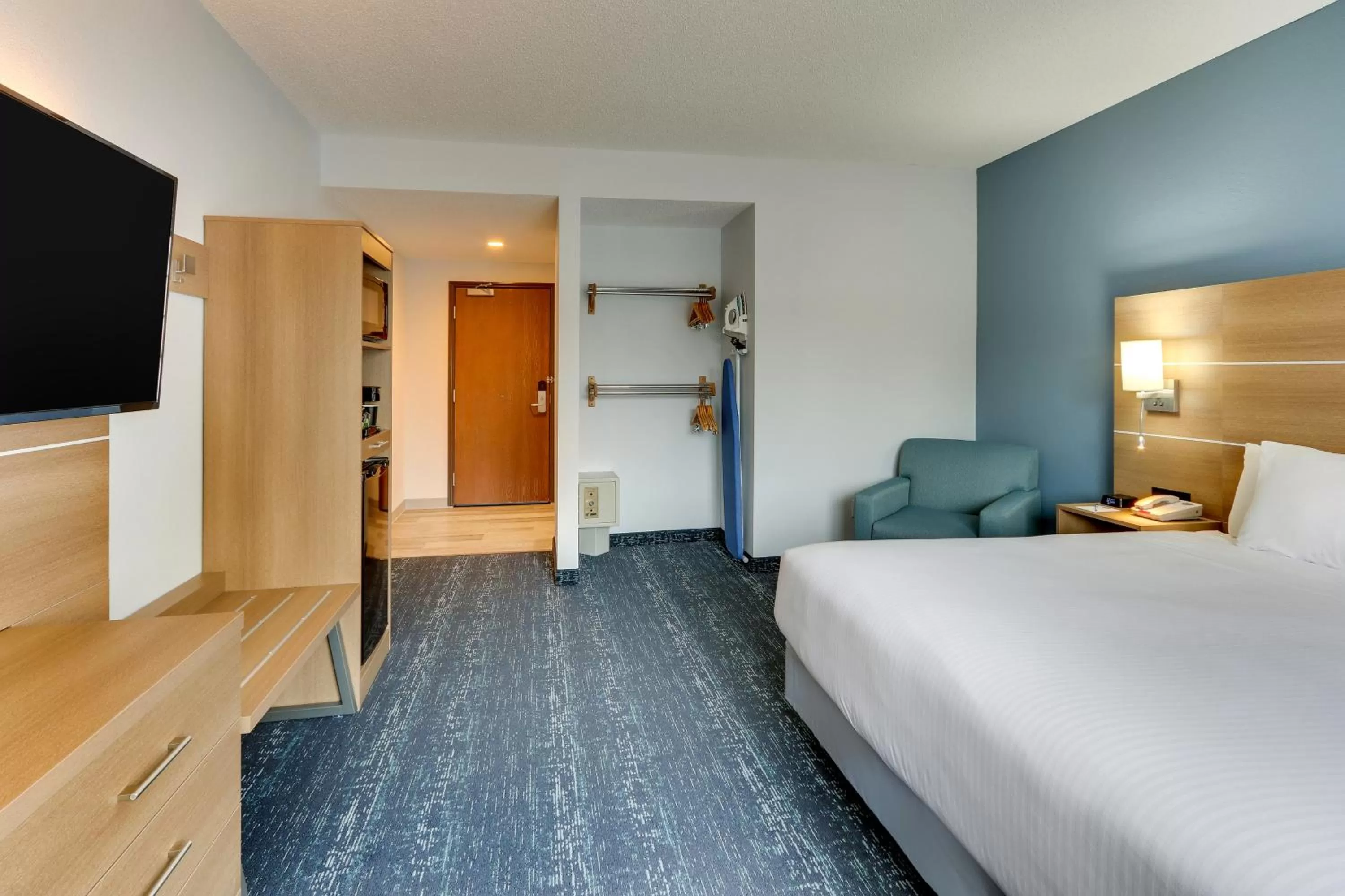 Bed in Parkshore Resort