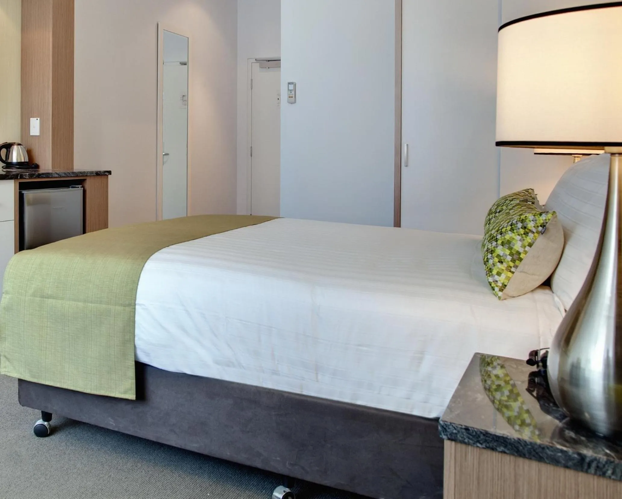 Bed in Walkers Arms Hotel