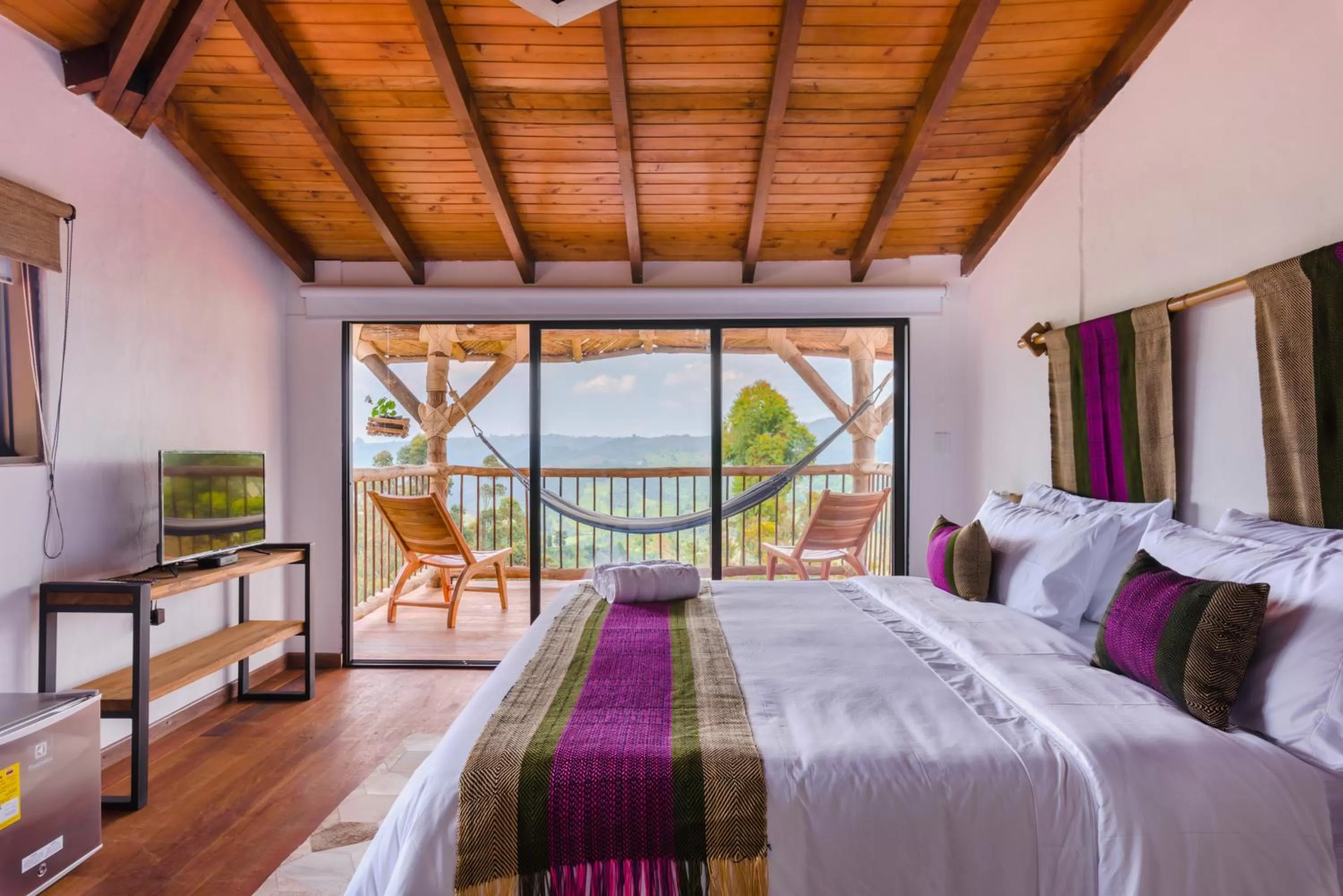 Photo of the whole room, Bed in Hotel Kawa Mountain Retreat