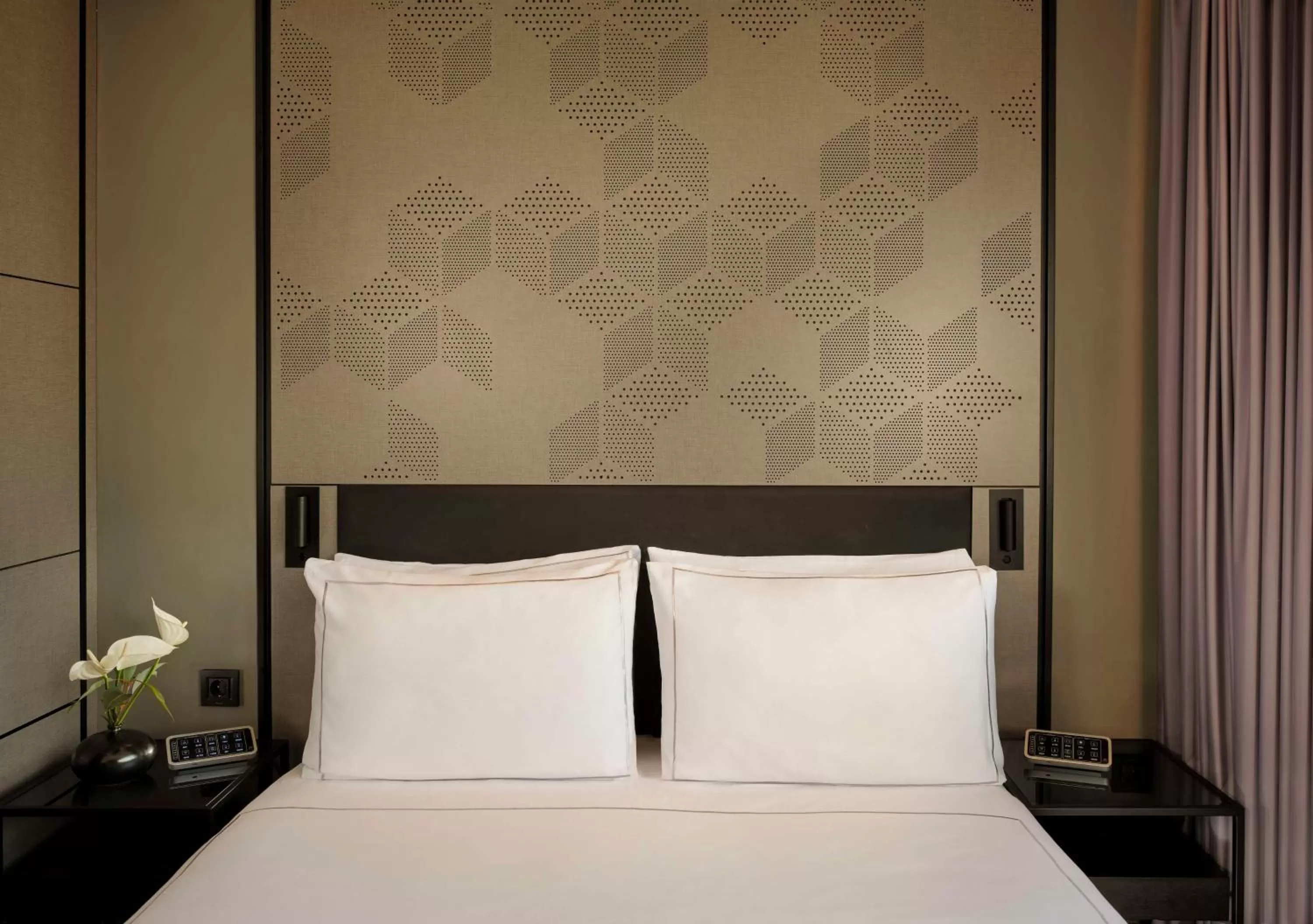 Bedroom, Bed in Park Plaza Vondelpark Amsterdam