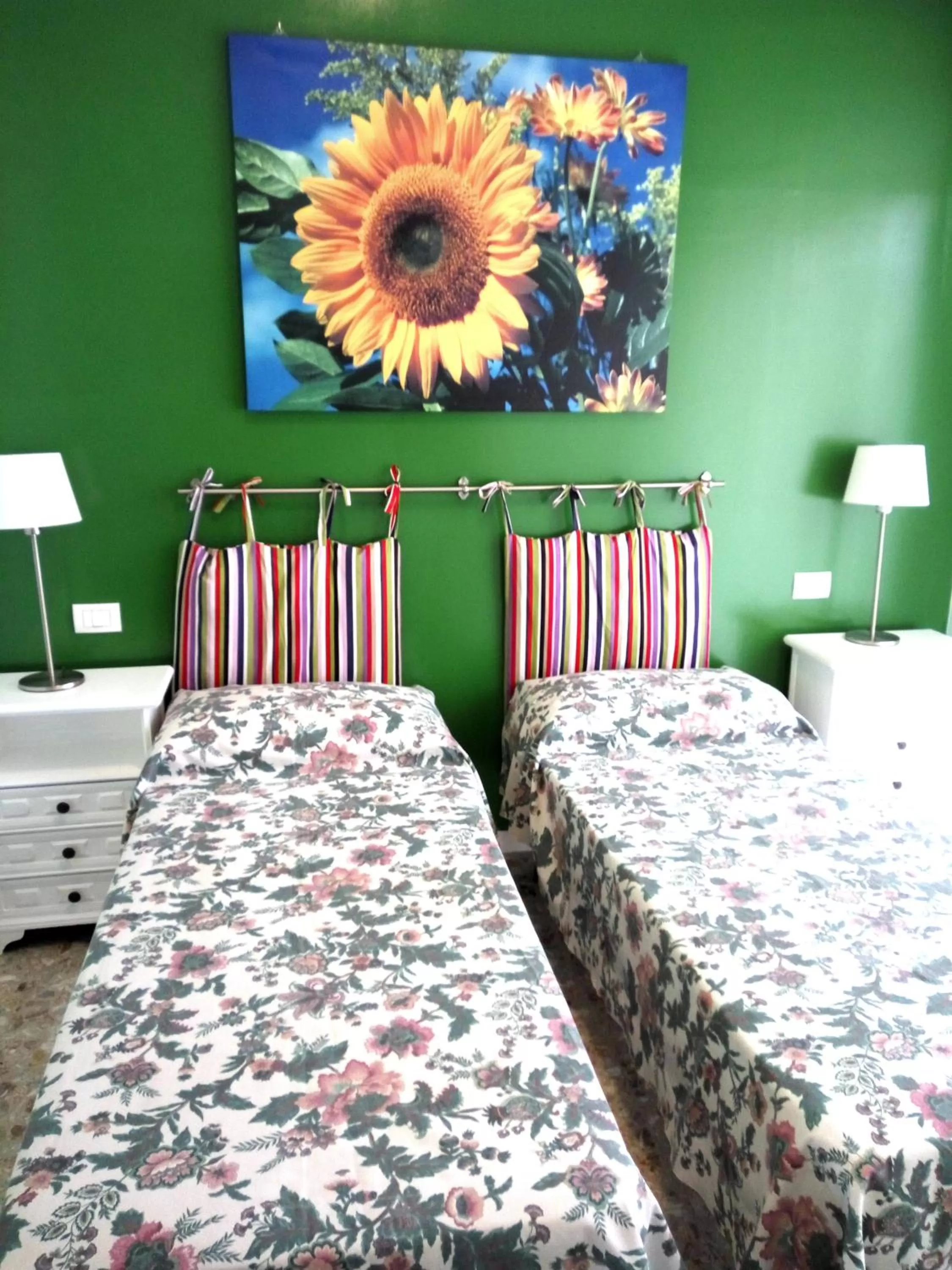 Photo of the whole room, Bed in Michelangelo Rooms