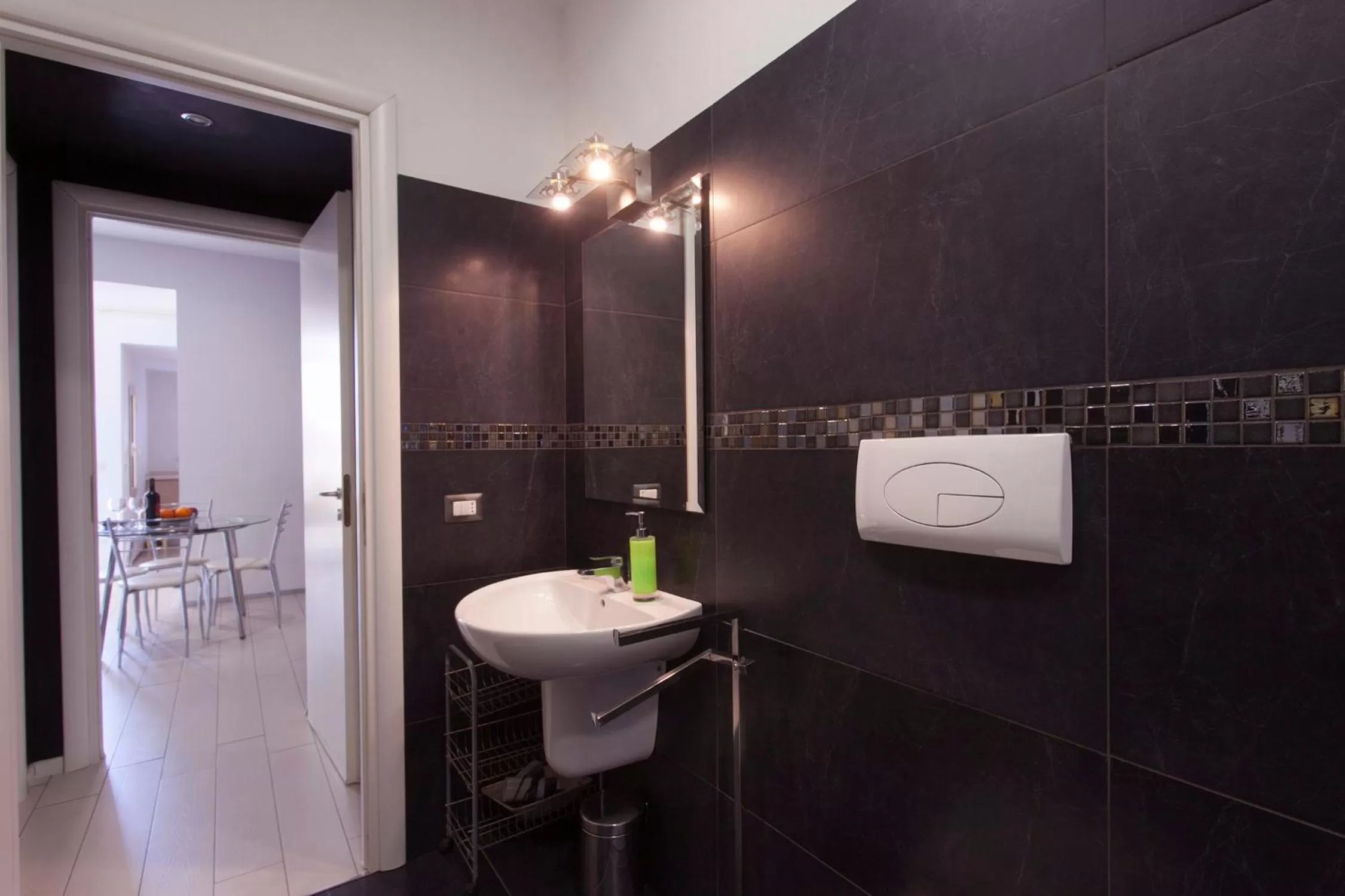 Bathroom in Villino Erminia - Seaside Art b&b