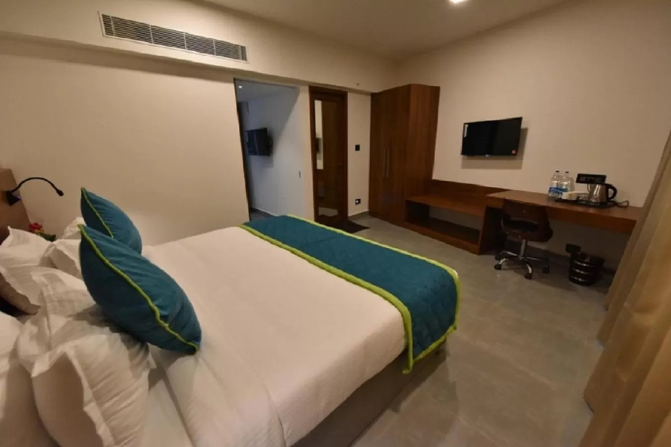 Photo of the whole room, Bed in Vivid A Boutique Hotel