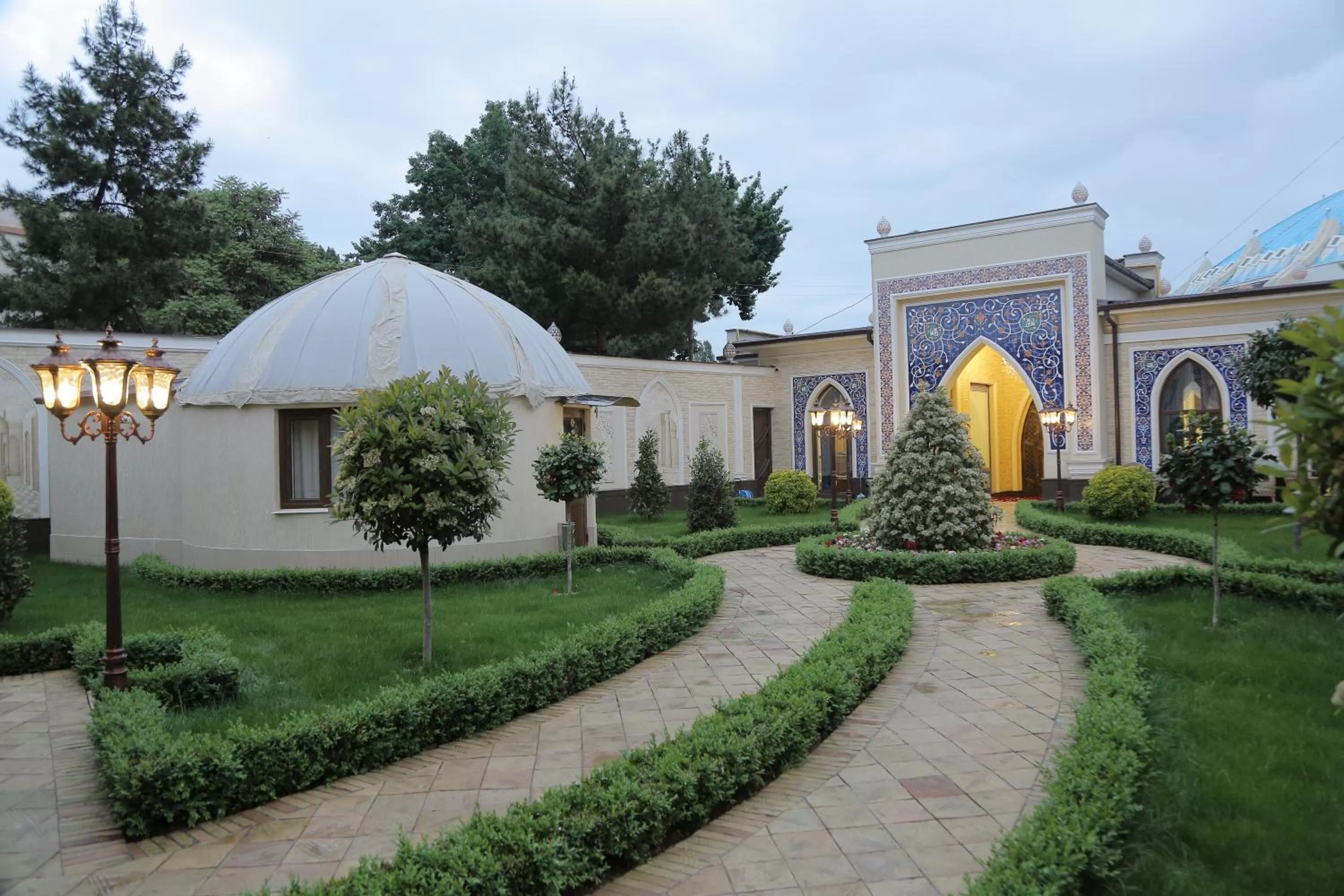 Garden in Mirzo Boutique Hotel