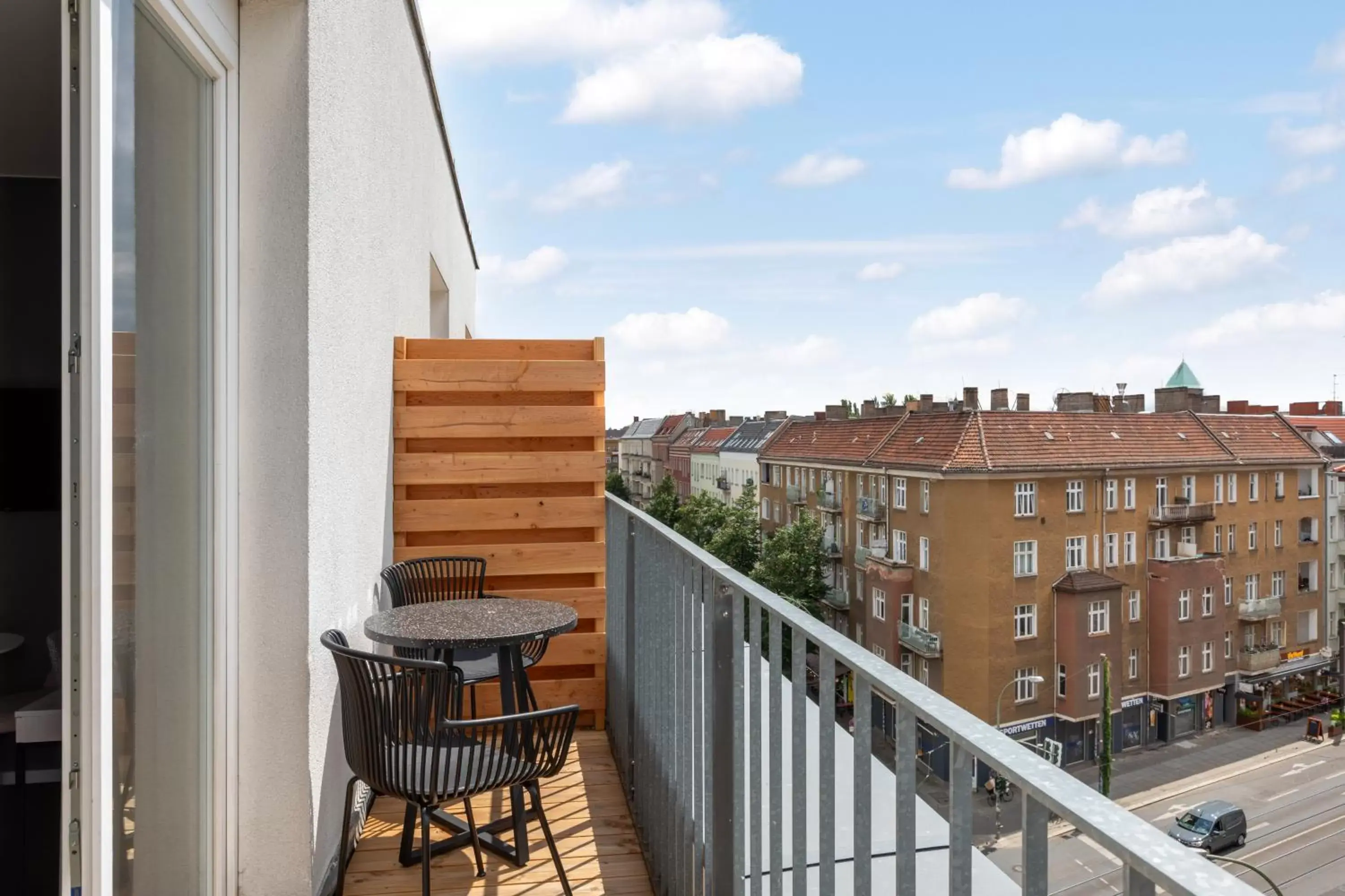Large Studio with Kitchenette and Balcony in Numa Berlin Boxer Large Studio with Kitchenette and Balcony in Numa Berlin Boxer