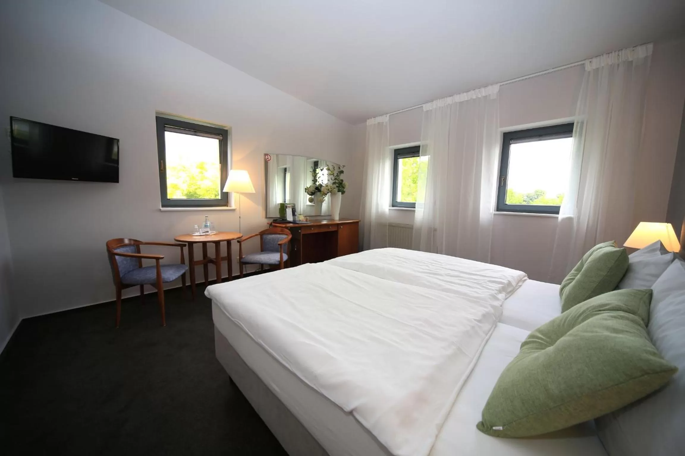 Photo of the whole room, Bed in Hotel Moritz an der Elbe