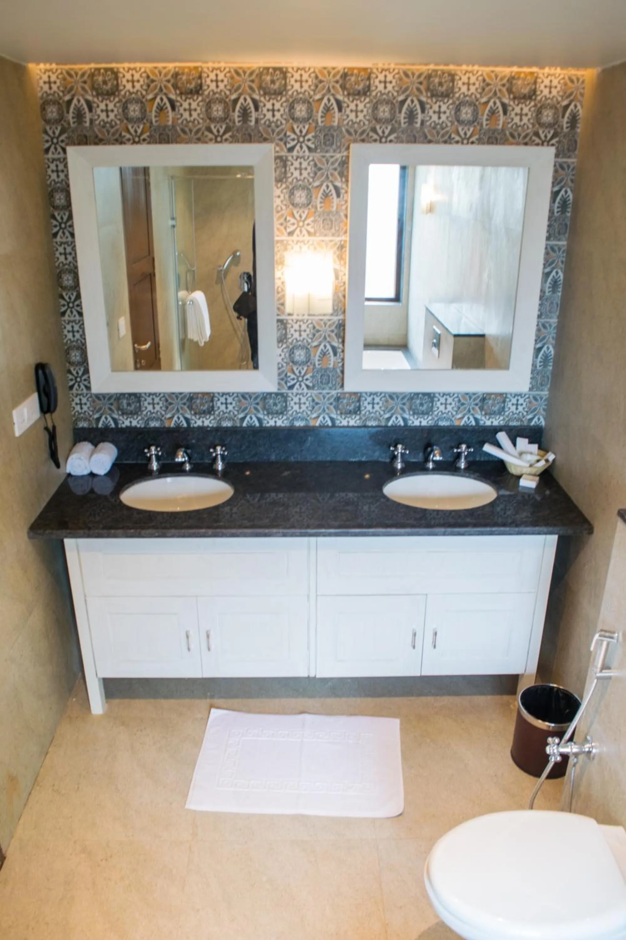 Bathroom in The Ivy Anjuna