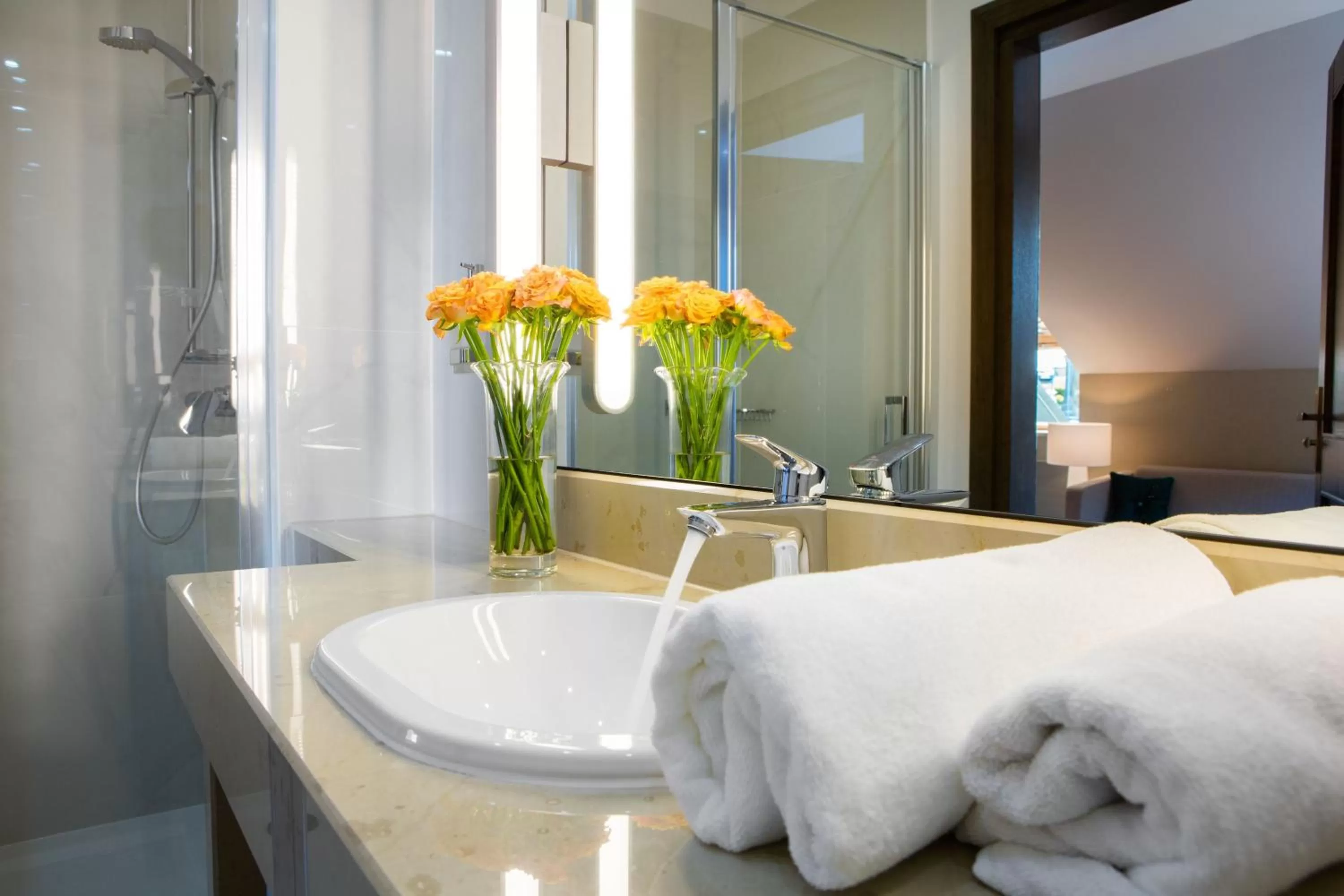Bathroom in Hotel Szary Residence
