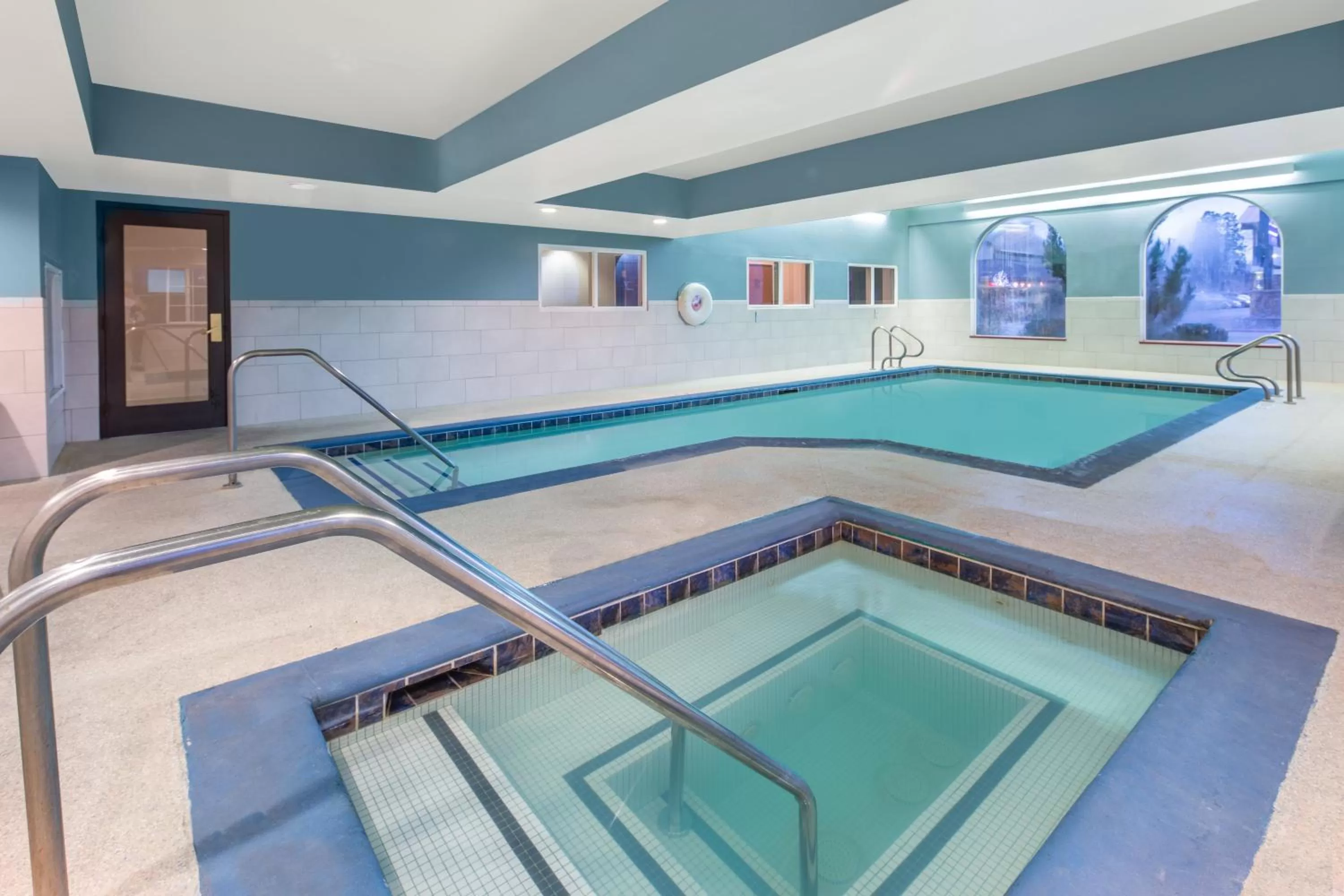 Lobby or reception in Holiday Inn Express Hotel & Suites Bishop by IHG