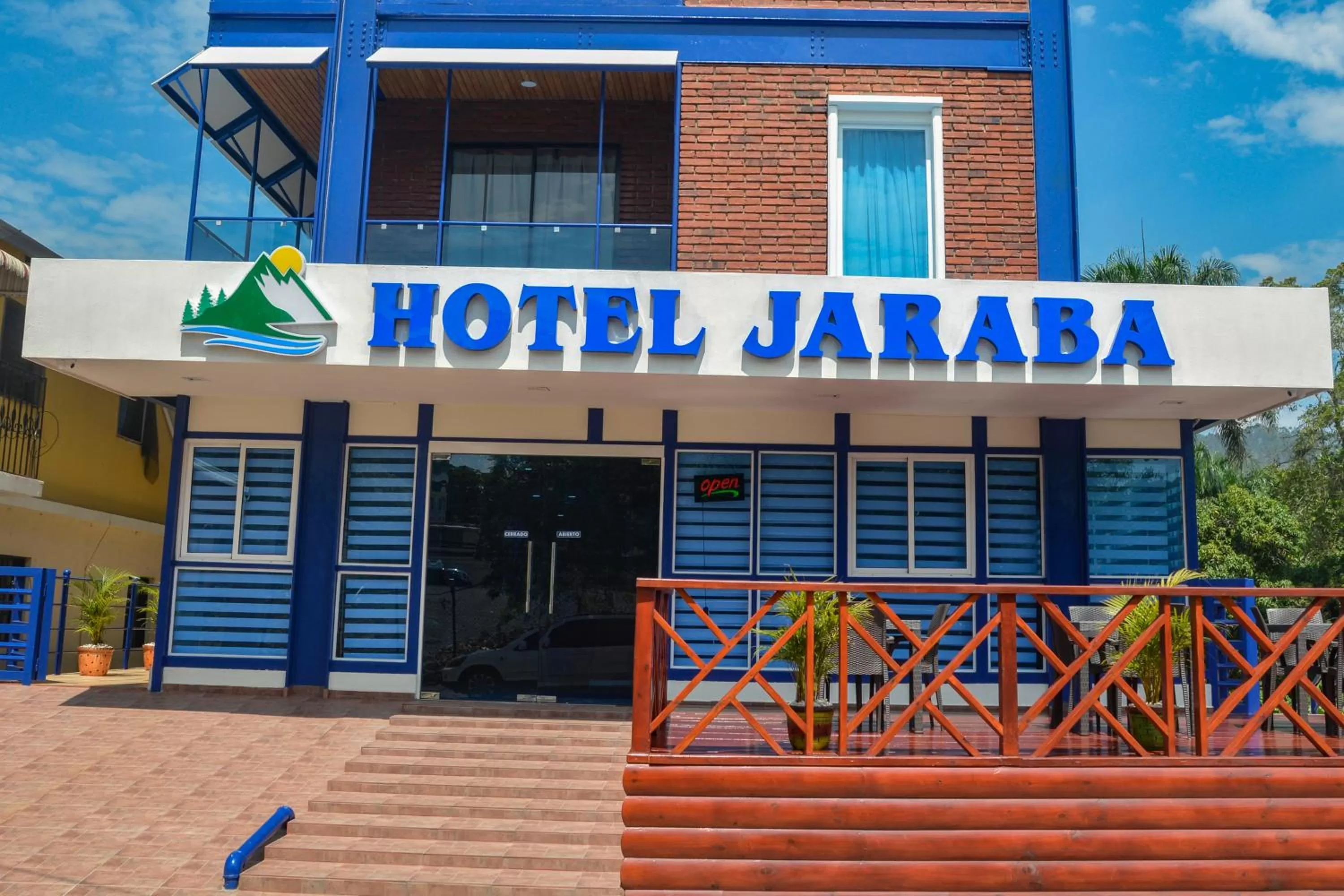 Property building in Hotel Jaraba