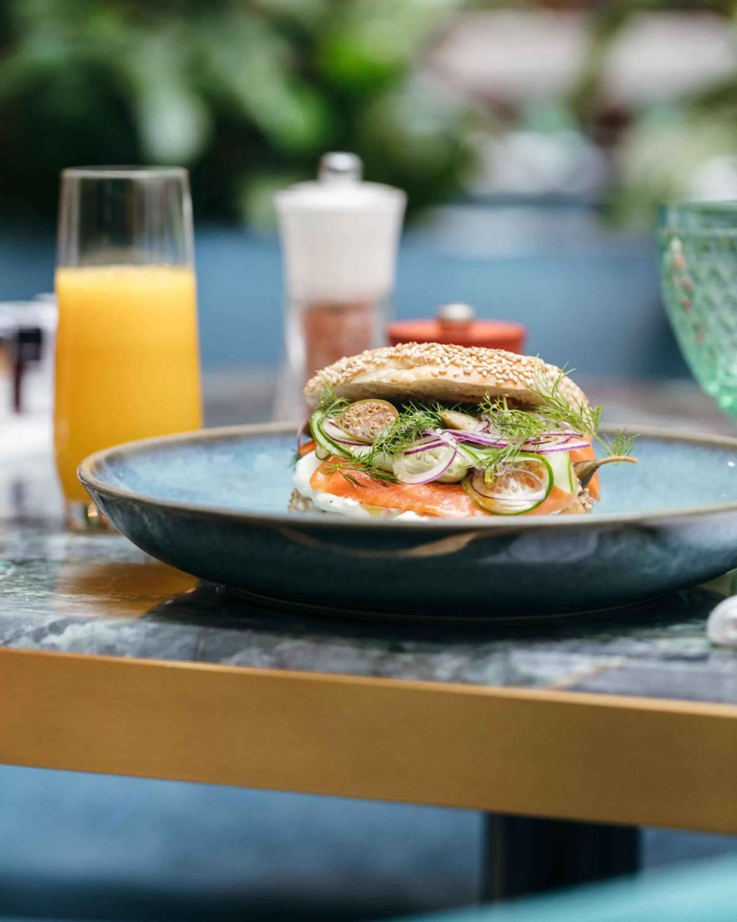 Restaurant/places to eat in Kimpton - St Honoré Paris by IHG