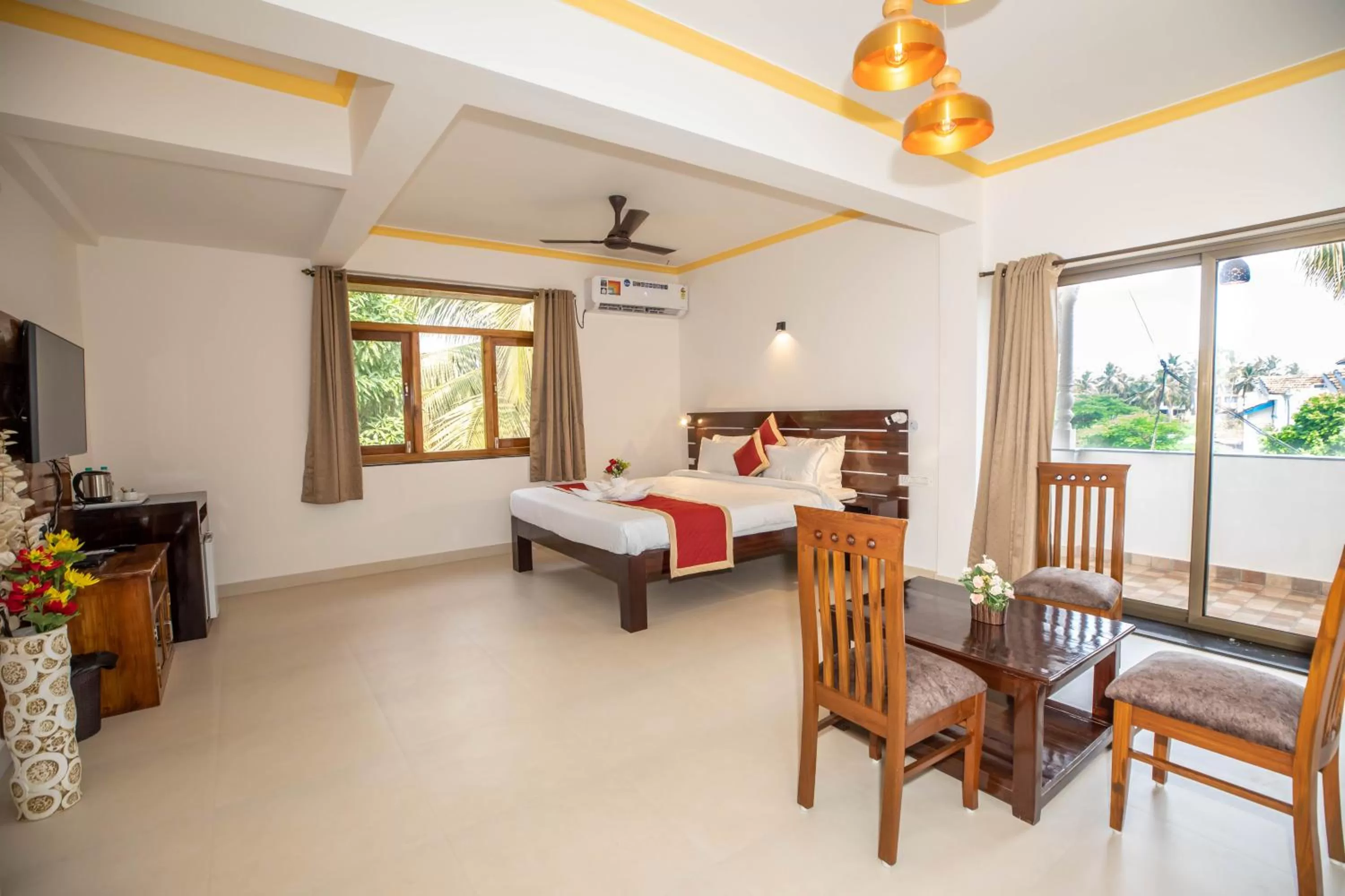 VIP, Bed in The Woodside Inn