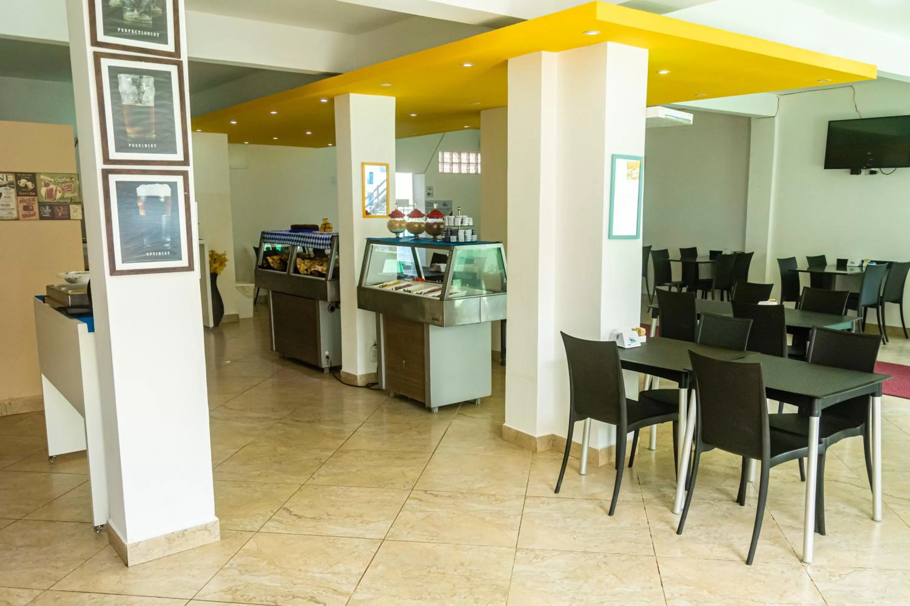 Restaurant/places to eat in Pousada Laguna Hotel