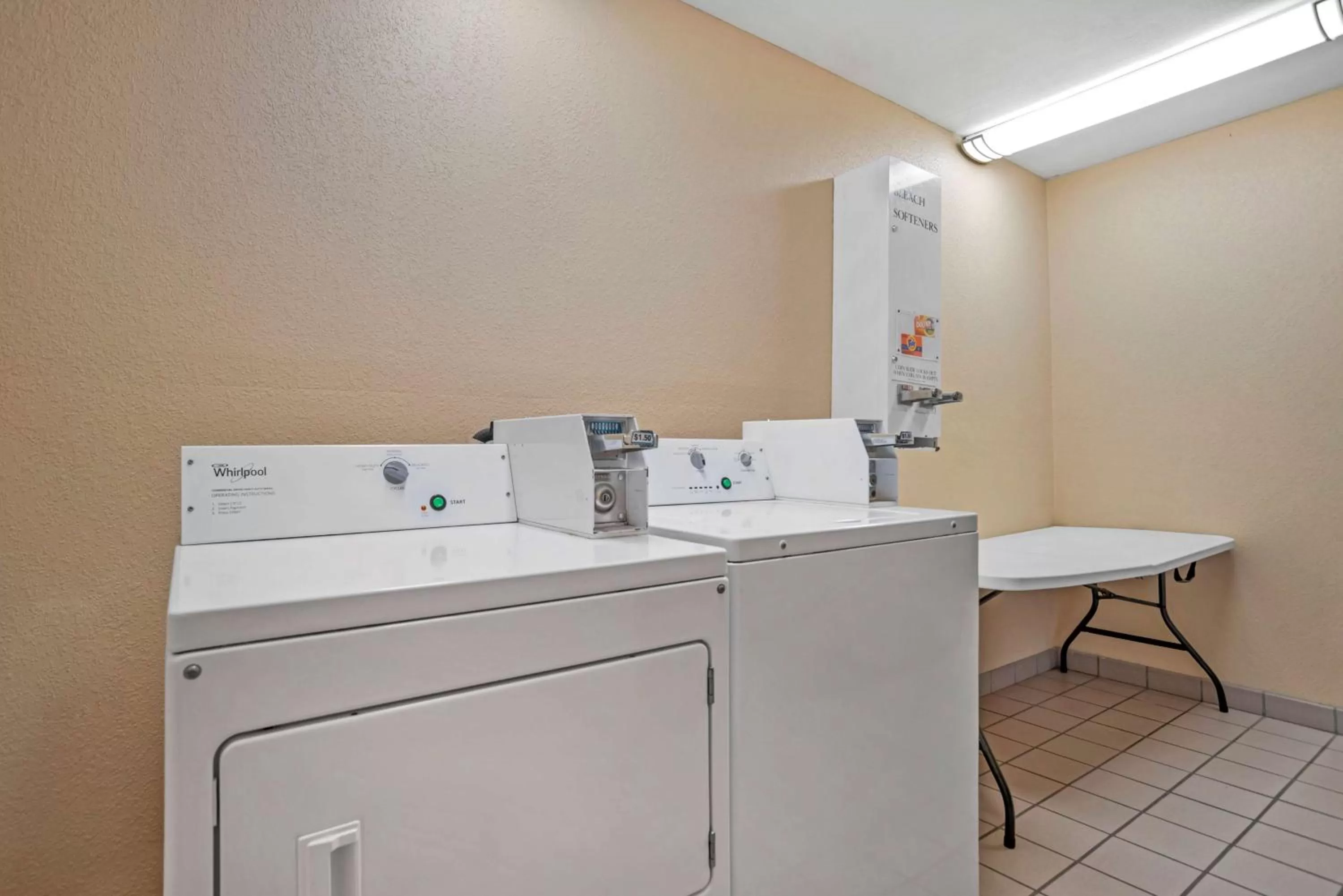 laundry in Best Western Vicksburg