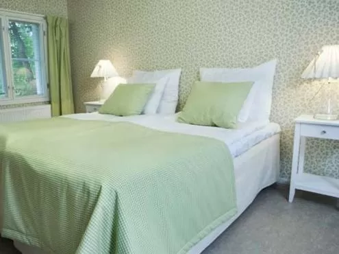 Bedroom, Bed in Ahlströmin Ruukki Noormarkku