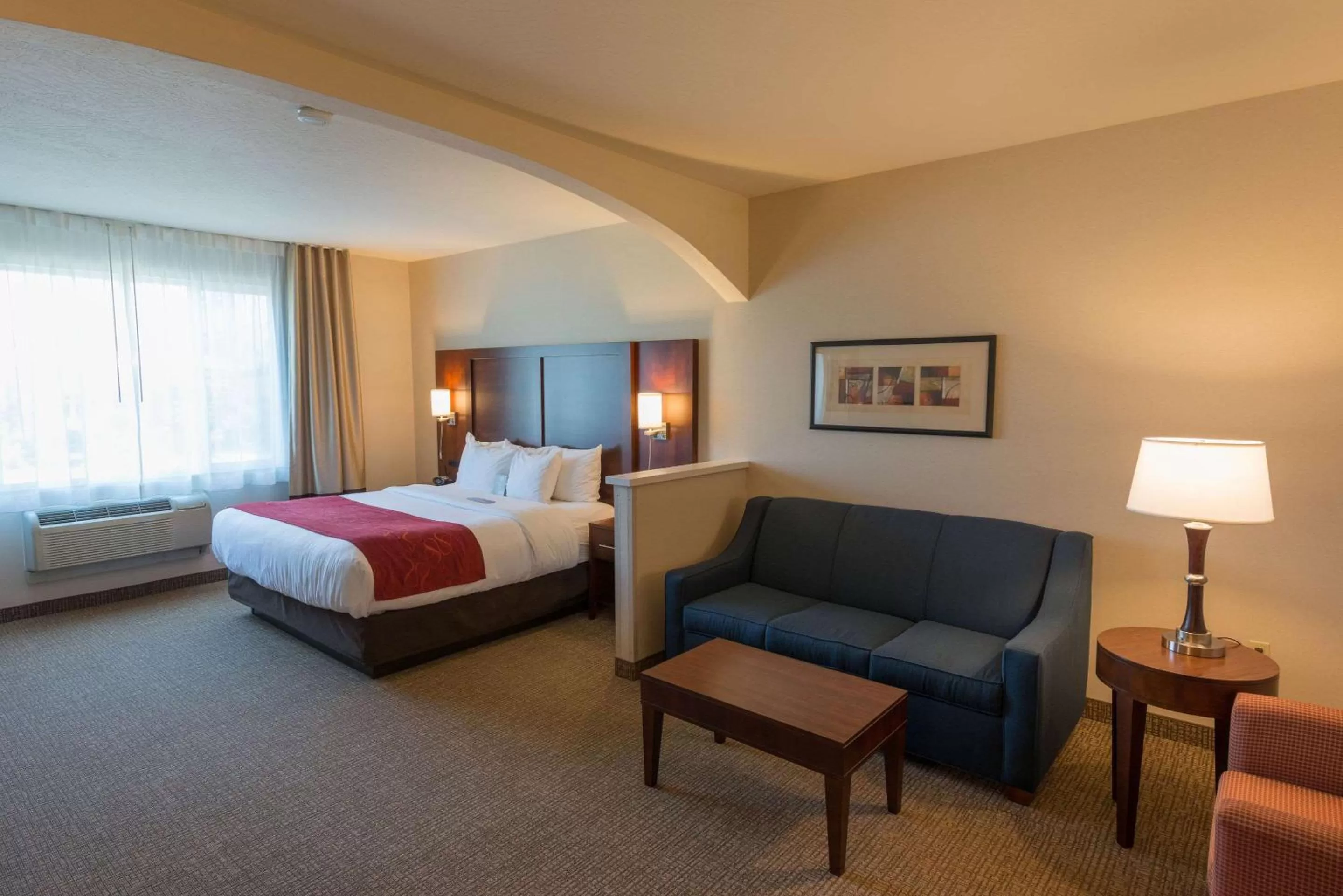 Bedroom, Bed in Comfort Suites Springfield-Eugene