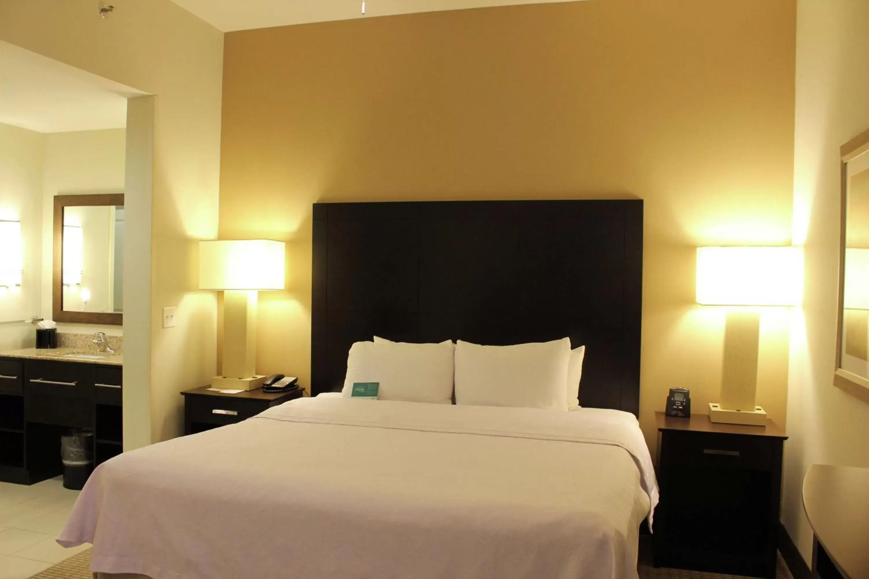 King Studio Suite - Non-Smoking in Homewood Suites by Hilton Victoria King Studio Suite - Non-Smoking in Homewood Suites by Hilton Victoria