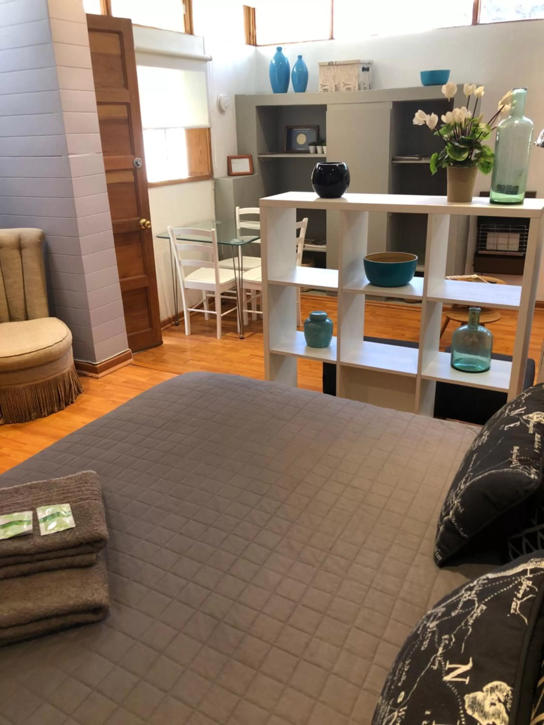 Photo of the whole room in Rent apart Las Condes