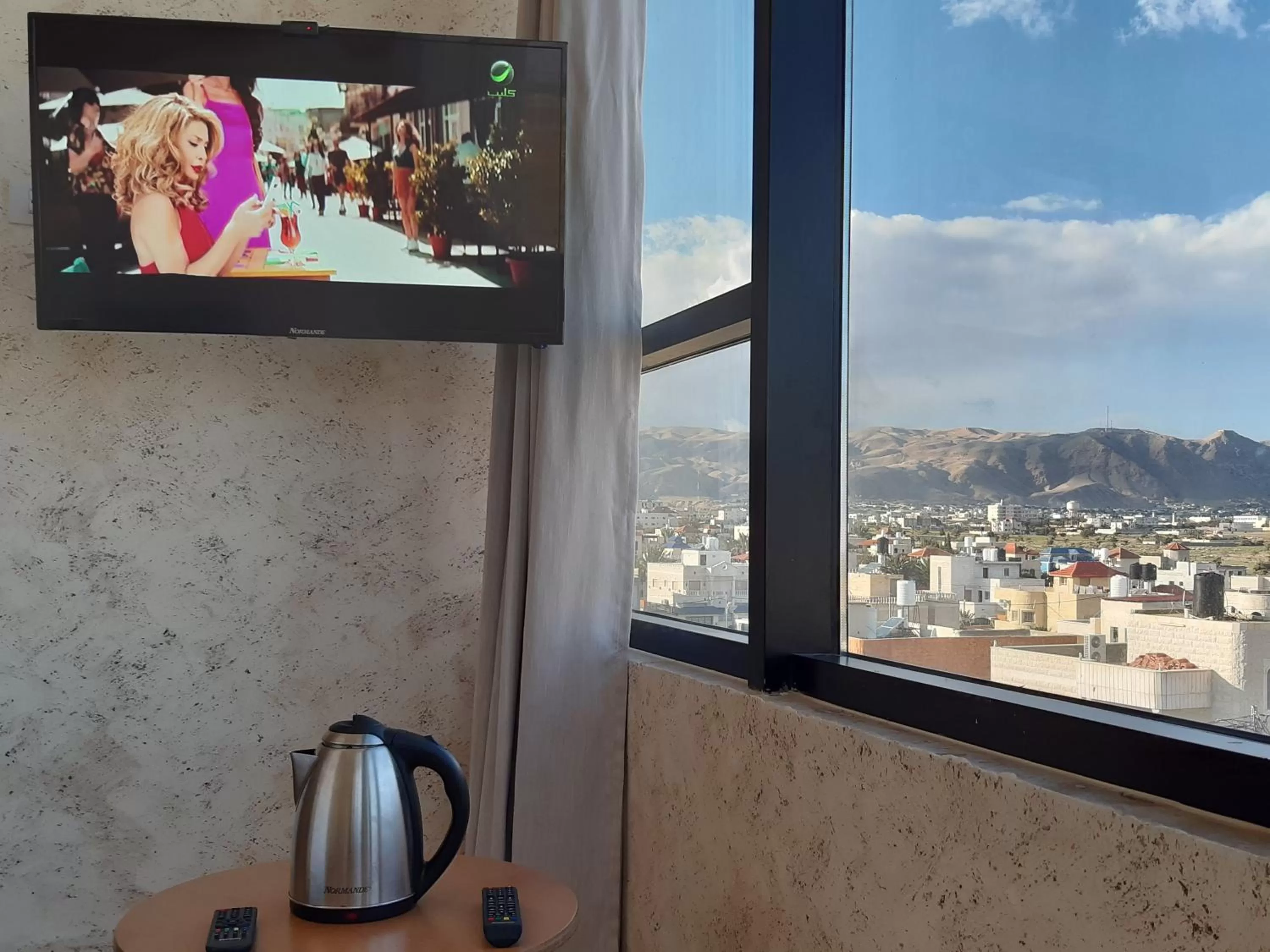 Dolphin Suites Hotel