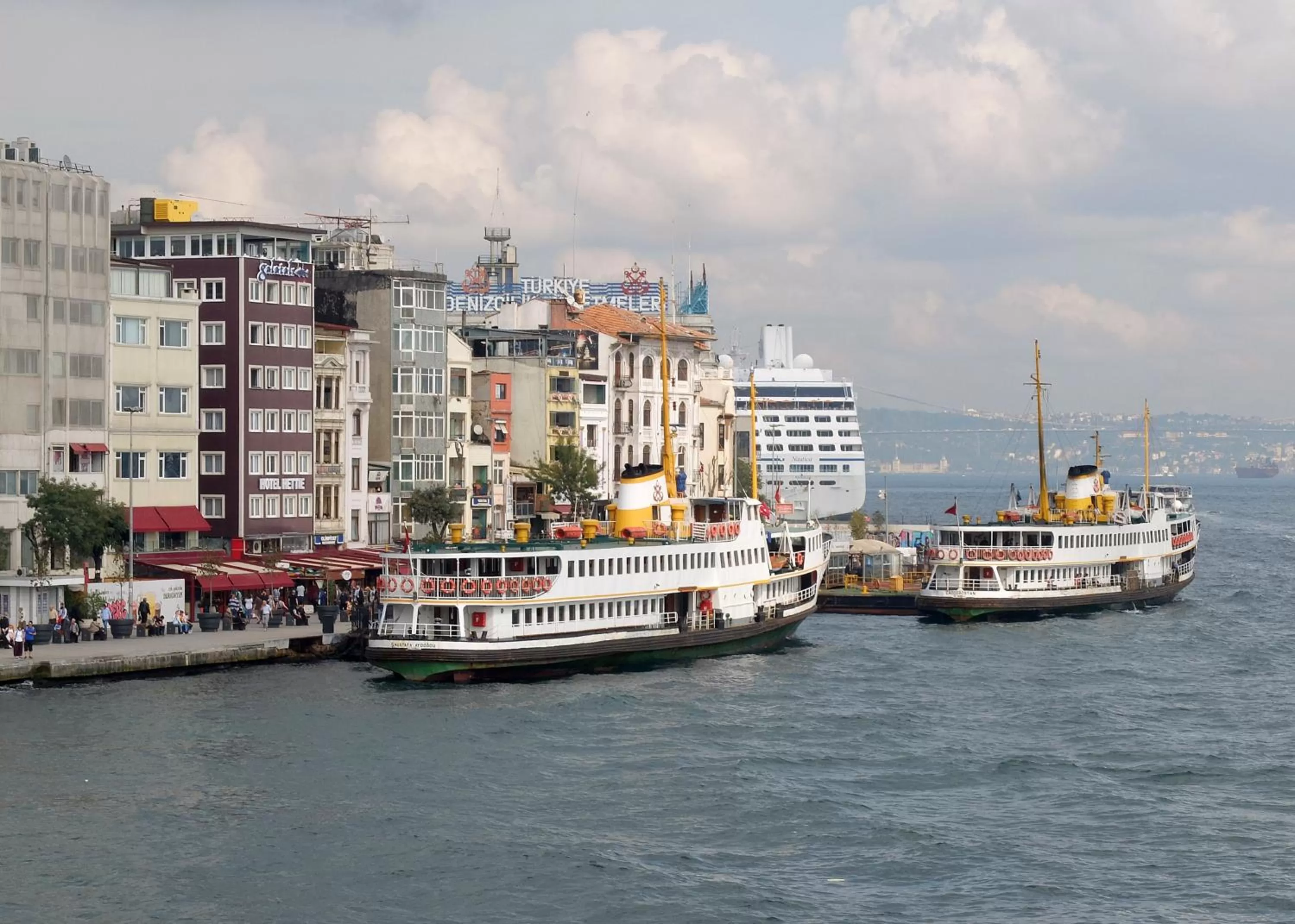 Nearby landmark in Port Hotel