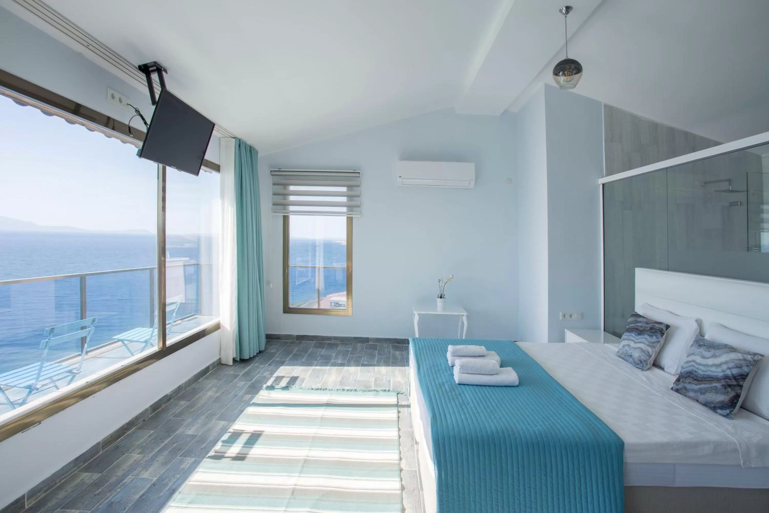 Sea view, Bed in Fener Hotel Café & Kahvalti