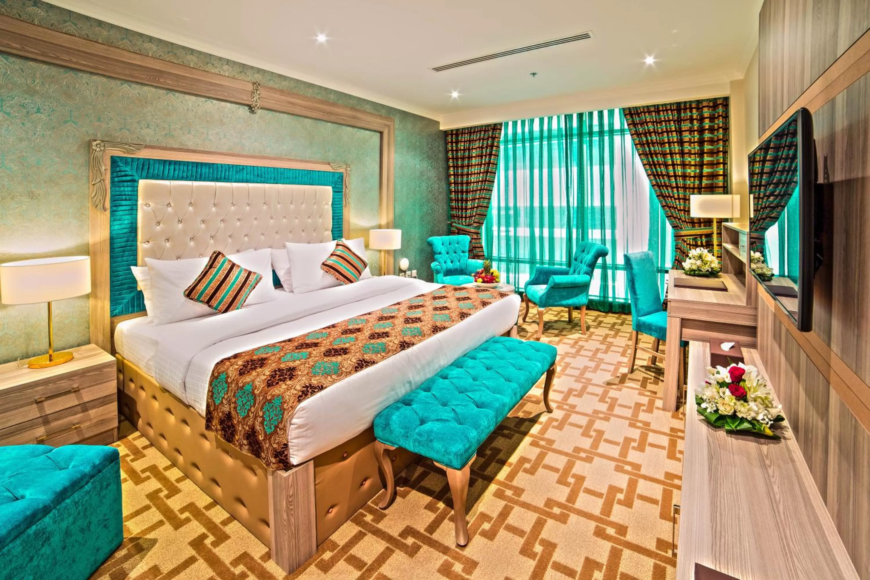 Photo of the whole room, Bed in Sapphire Plaza Hotel