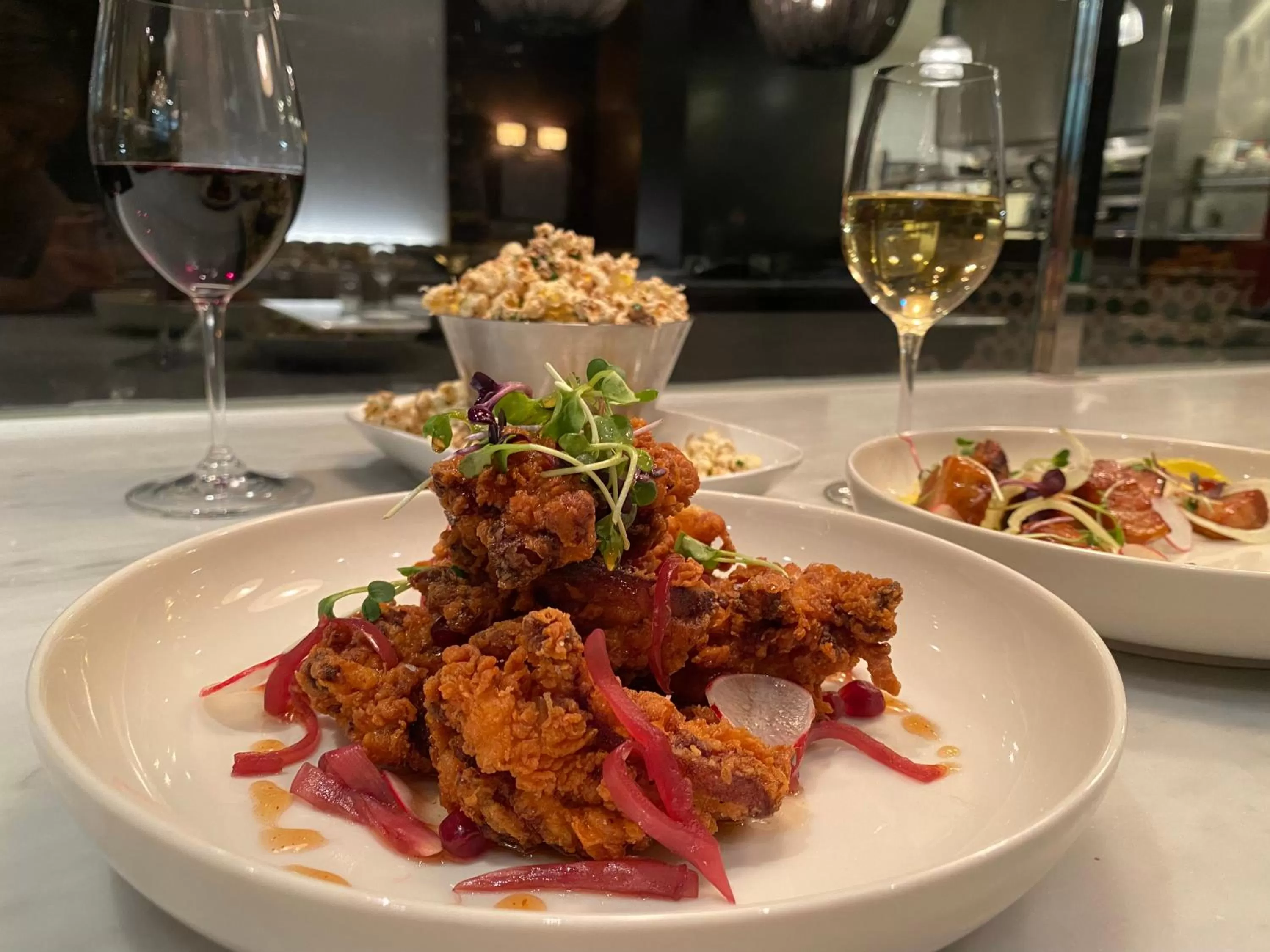 Restaurant/places to eat in Century Plaza Hotel