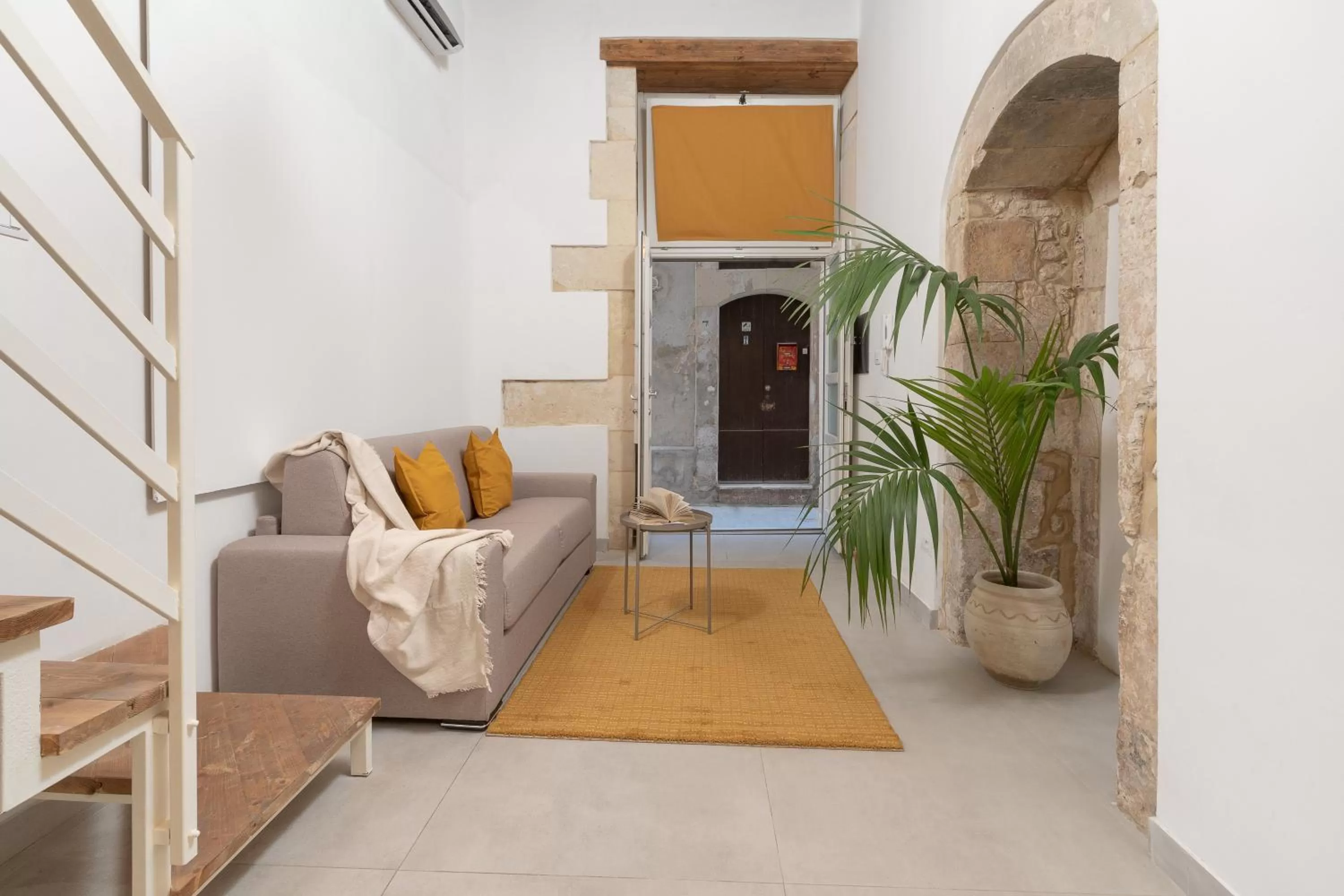 Photo of the whole room in Ortigia Boutique Palace