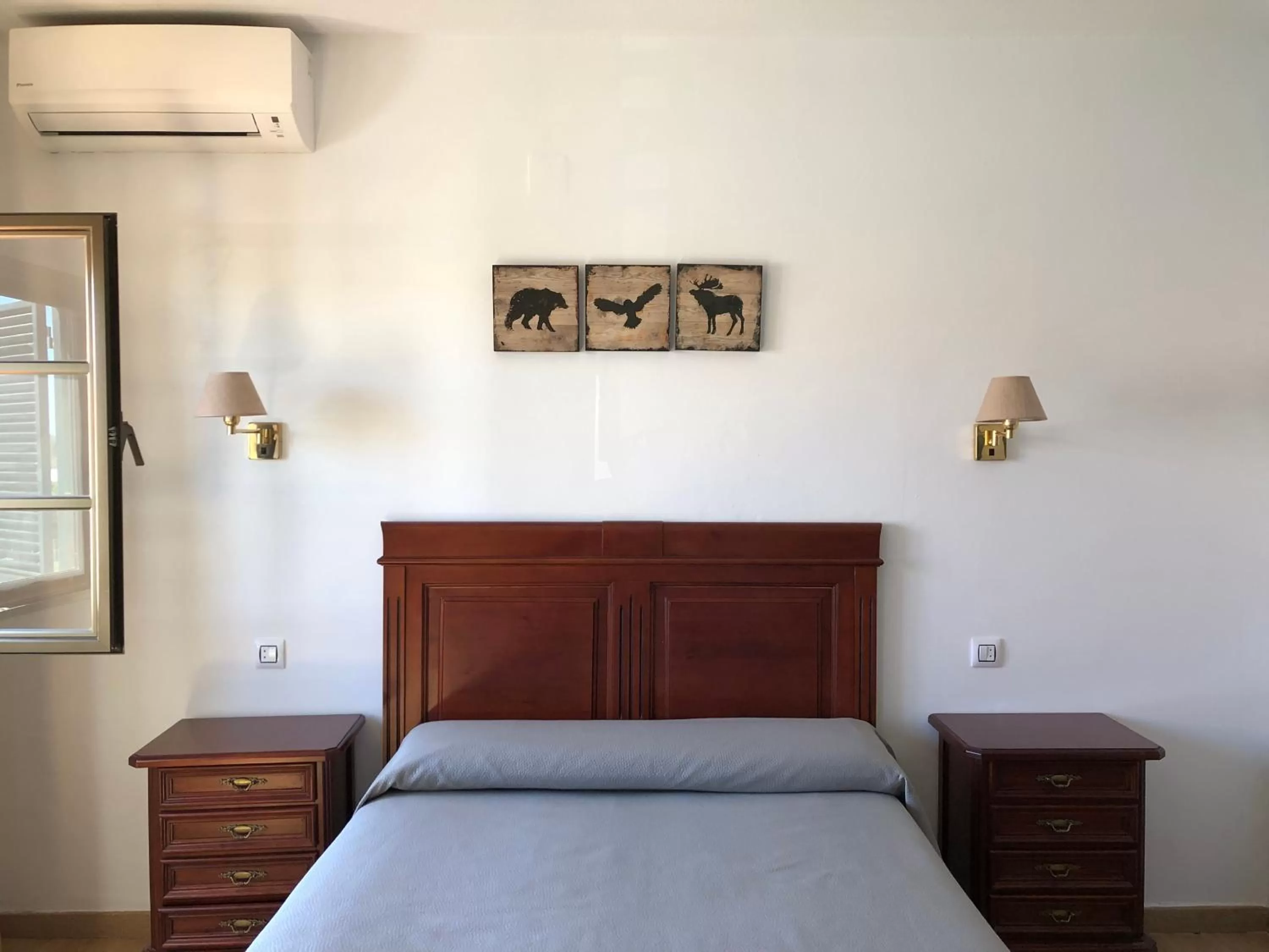 Bedroom, Bed in Apartamentos Atalayas Extremadura