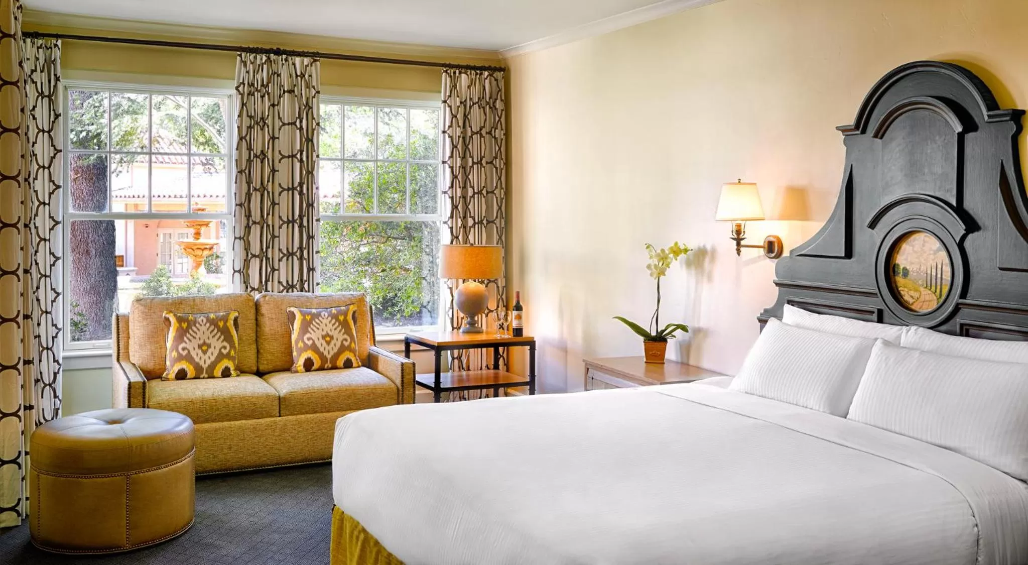 Photo of the whole room, Bed in Fairmont Sonoma Mission Inn & Spa