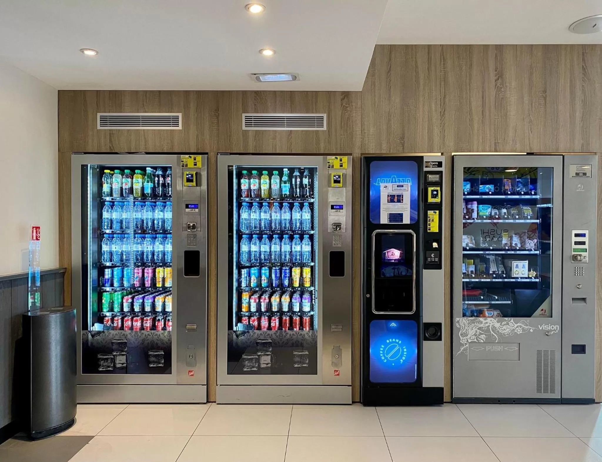 On-site shops in Campanile Val de France