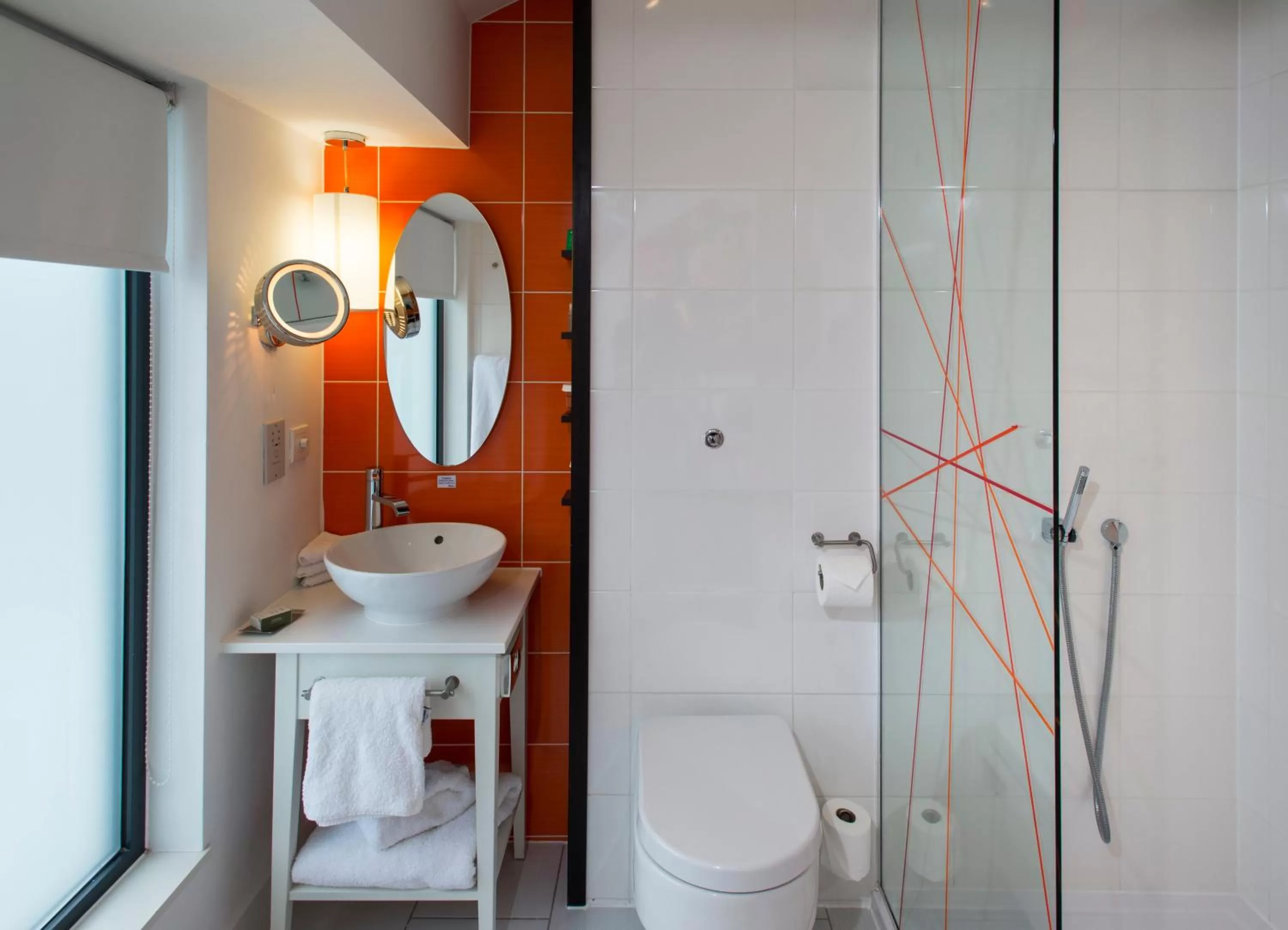 Bathroom in Hotel Indigo Liverpool by IHG